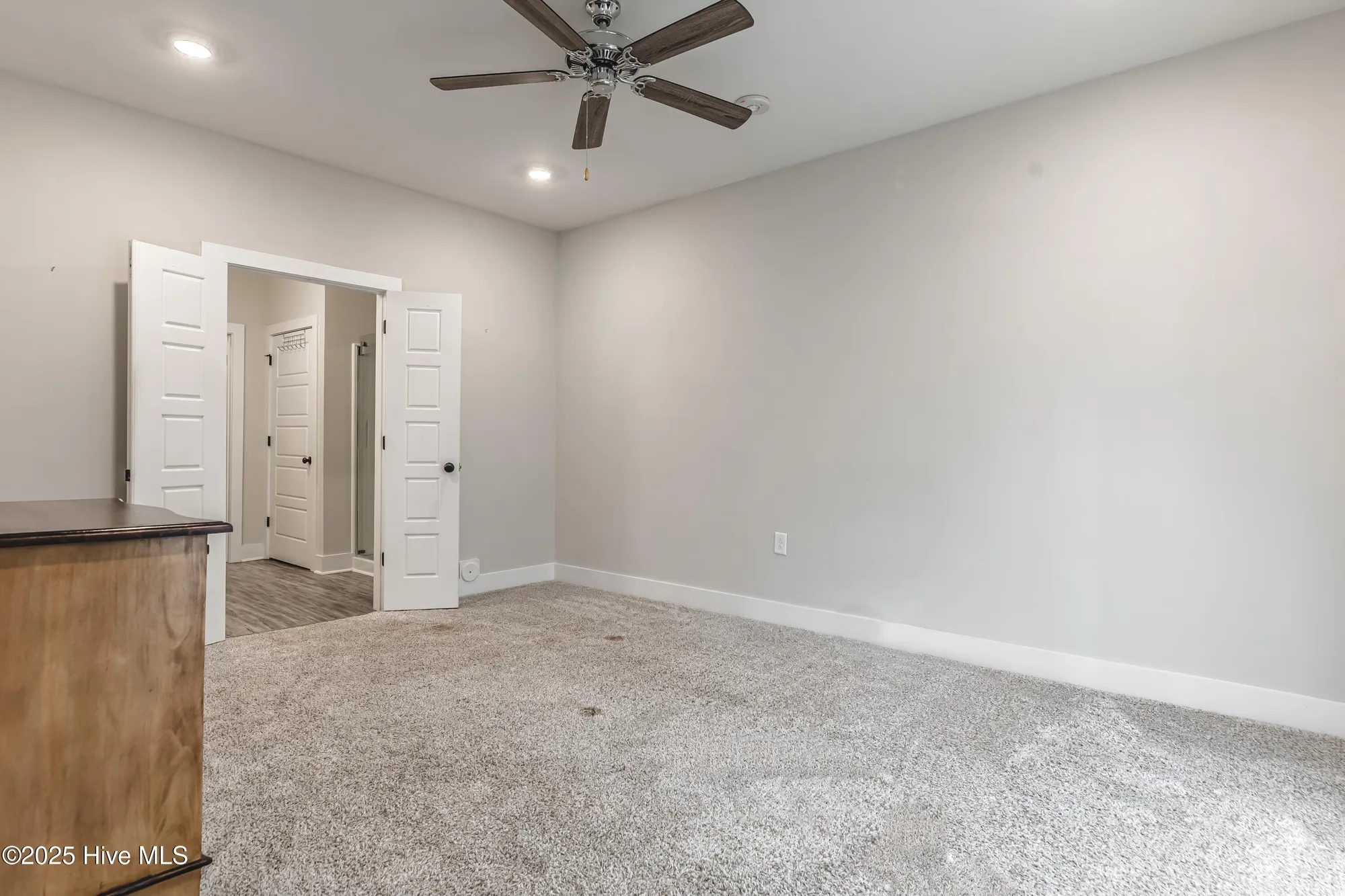 Property Slideshow image 12 of 36 | 395 s crow creek dr 1601, Calabash, NC, 28467