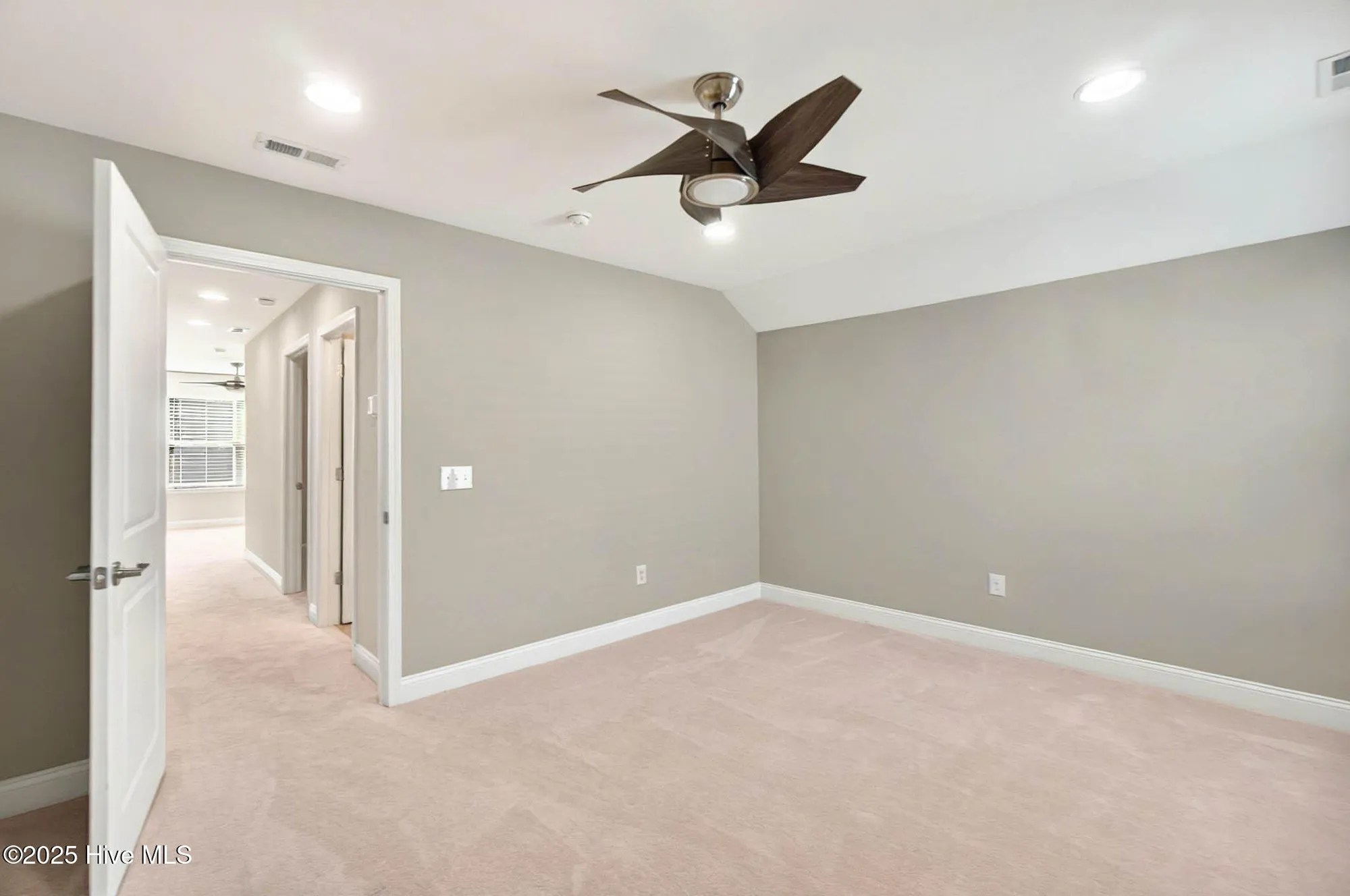 Property Slideshow image 32 of 44 | 3524 laughing gull ter, Wilmington, NC, 28412