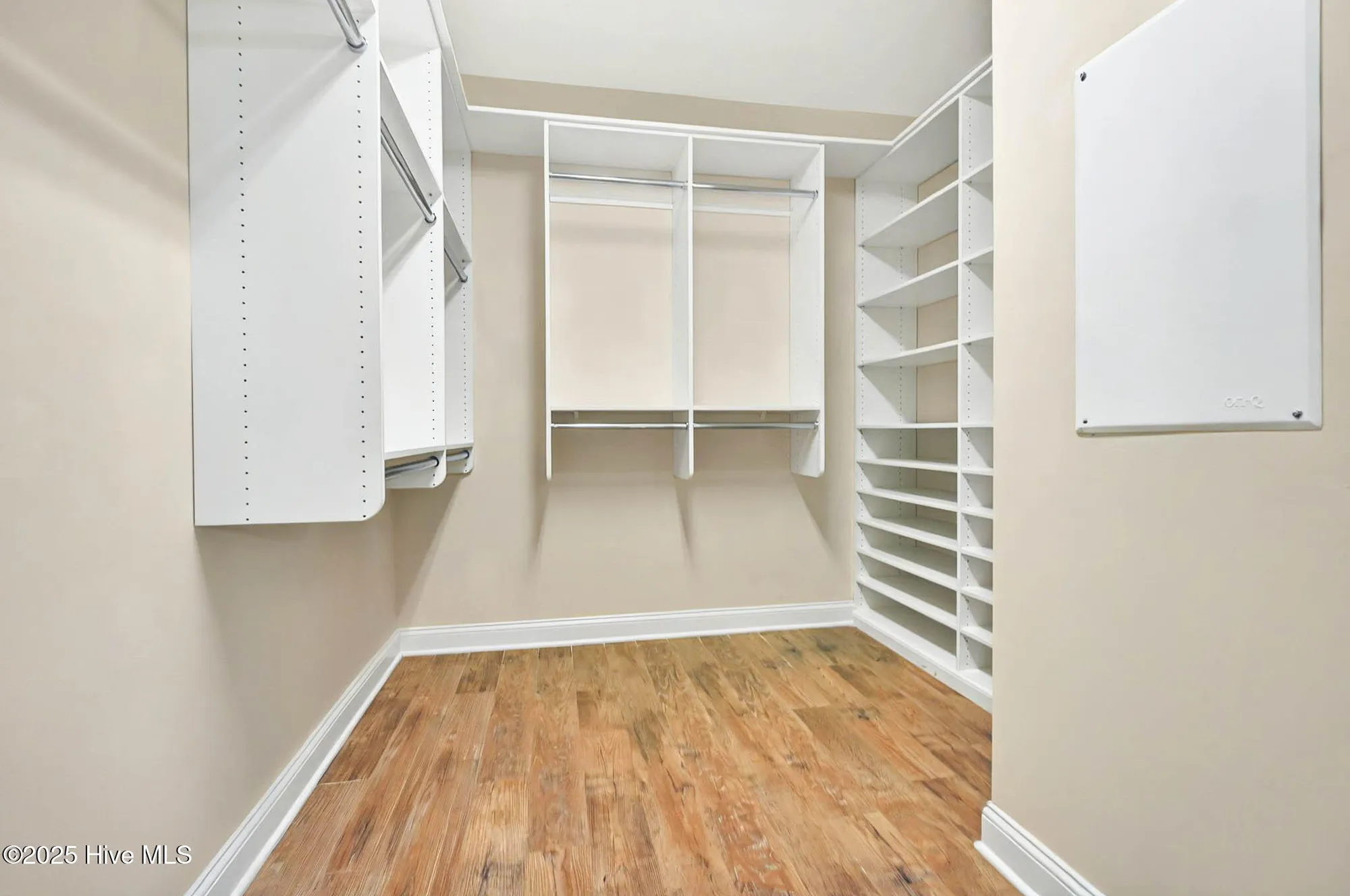 Property Slideshow image 19 of 44 | 3524 laughing gull ter, Wilmington, NC, 28412