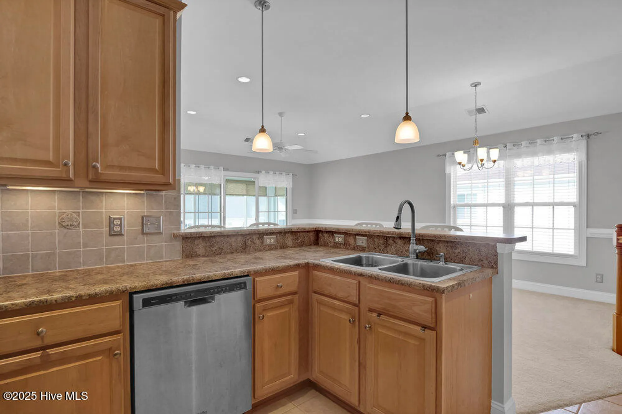 Property Slideshow image 6 of 47 | 8855 radcliff dr 53d, Calabash, NC, 28467