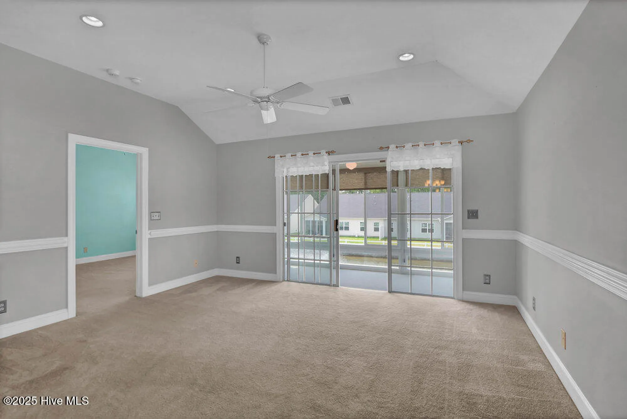 Property Slideshow image 11 of 47 | 8855 radcliff dr 53d, Calabash, NC, 28467