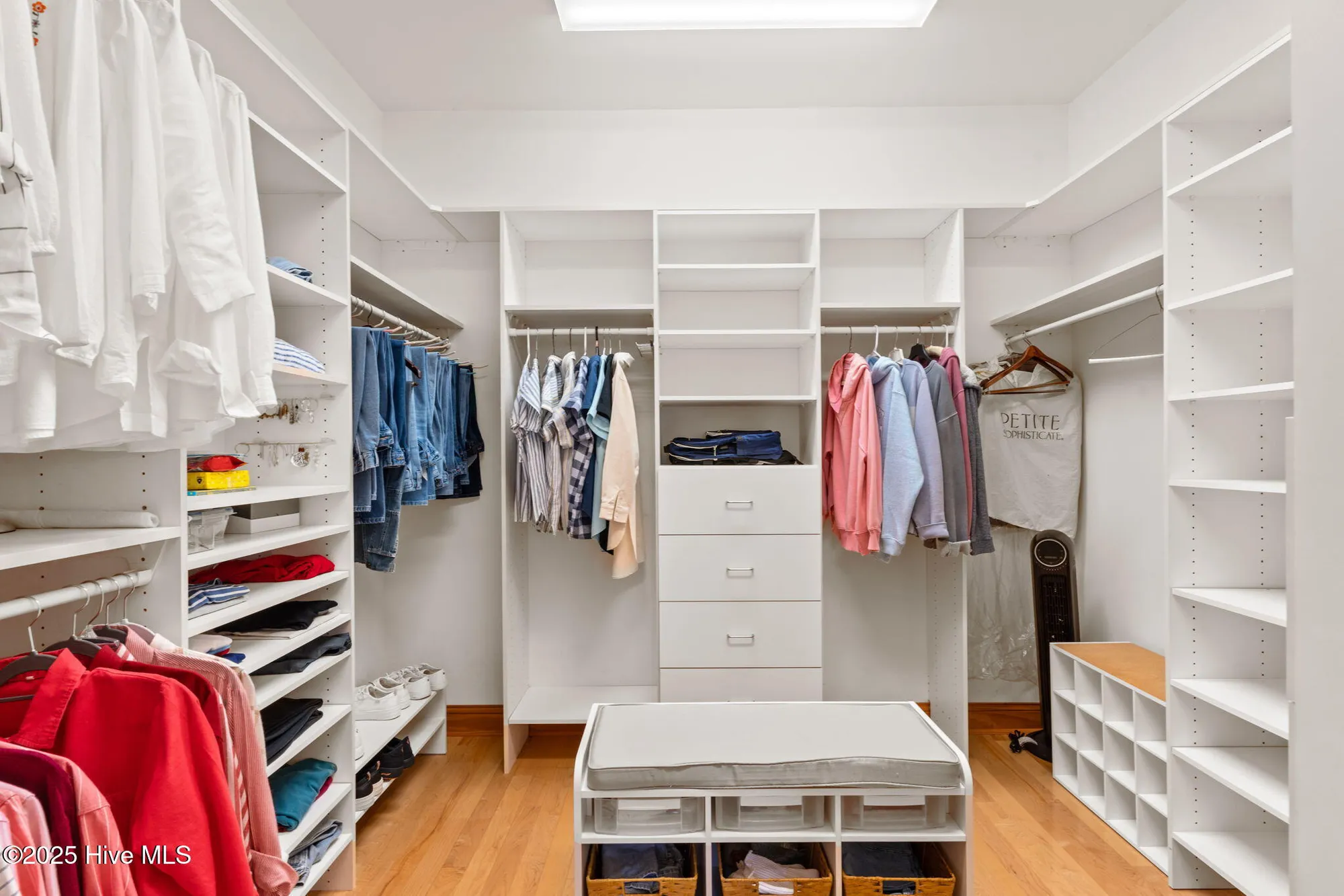 Property Slideshow image 17 of 48 | 567 fairburn ct, Calabash, NC, 28467