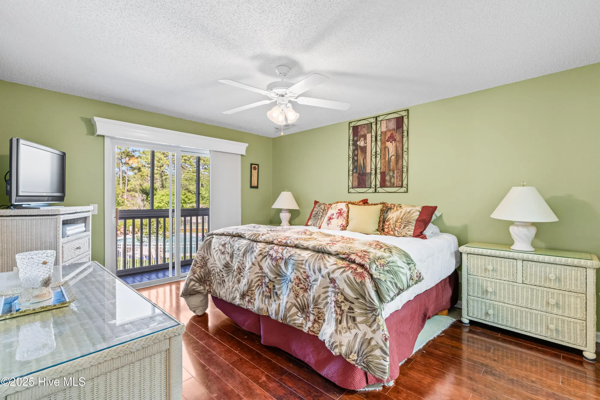 Property Slideshow image 11 of 27 | 3350 club villa dr 1403, Southport, NC, 28461