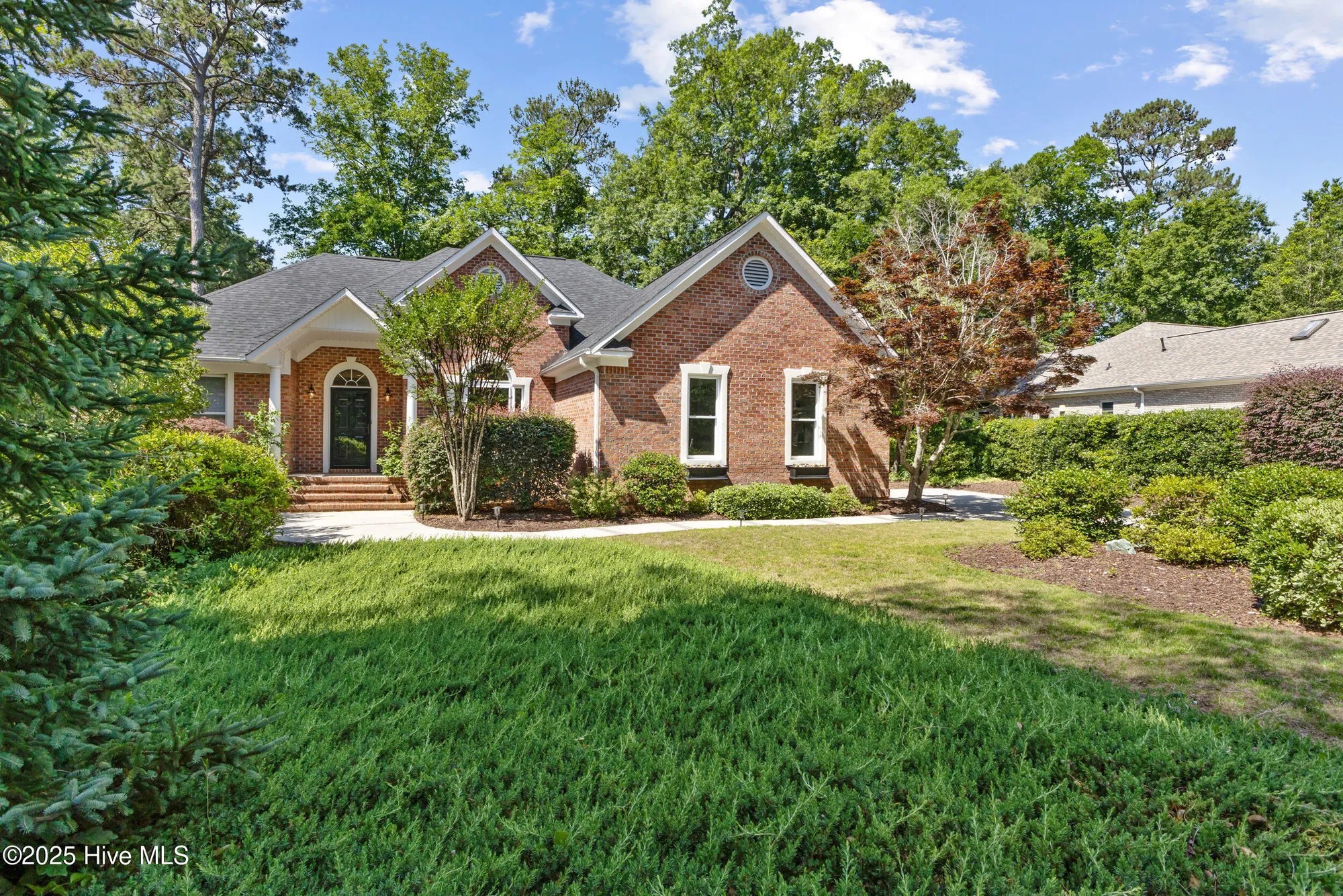 Property Slideshow image 3 of 39 | 8807 sawmill creek ln, Wilmington, NC, 28411