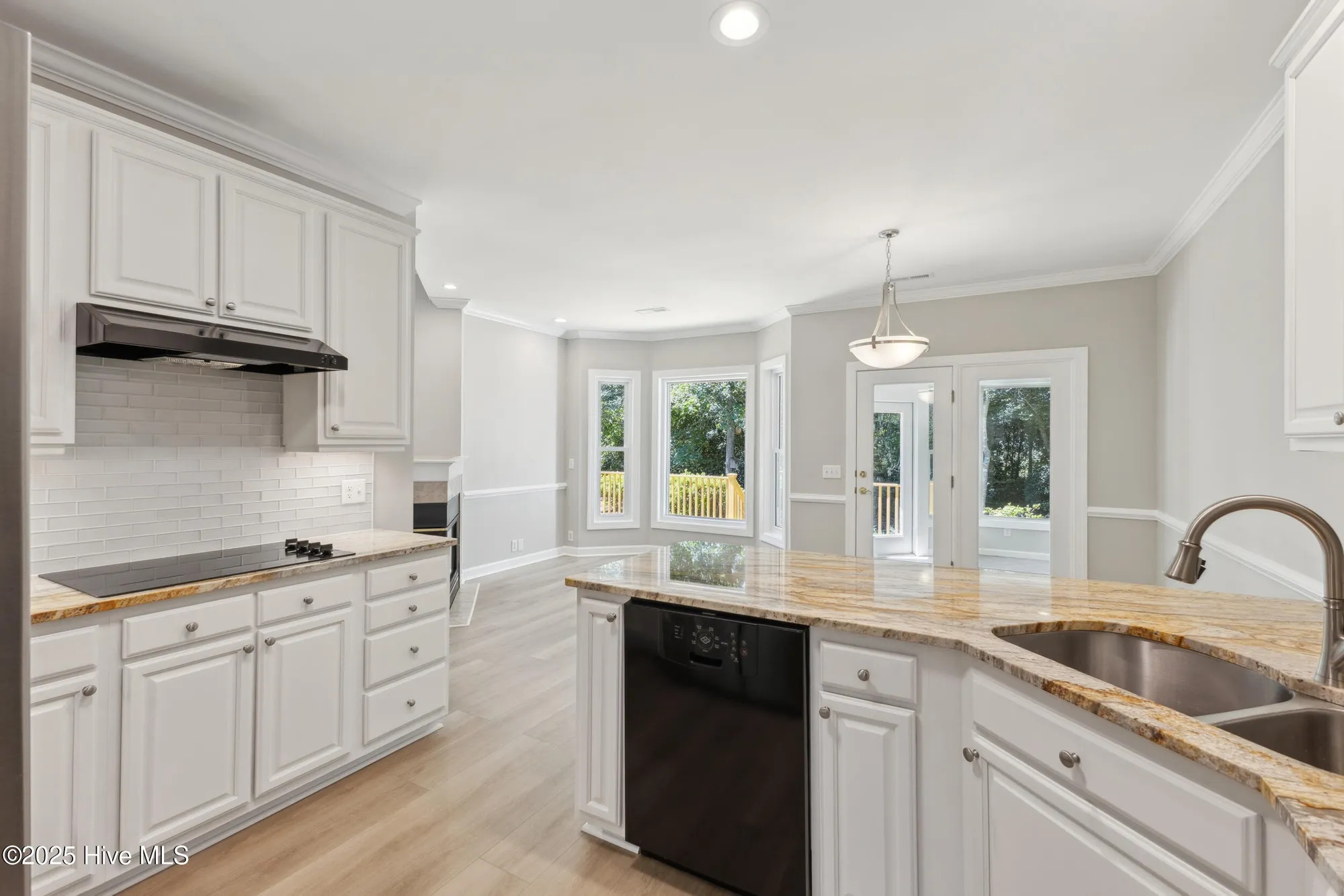 Property Slideshow image 11 of 39 | 8807 sawmill creek ln, Wilmington, NC, 28411