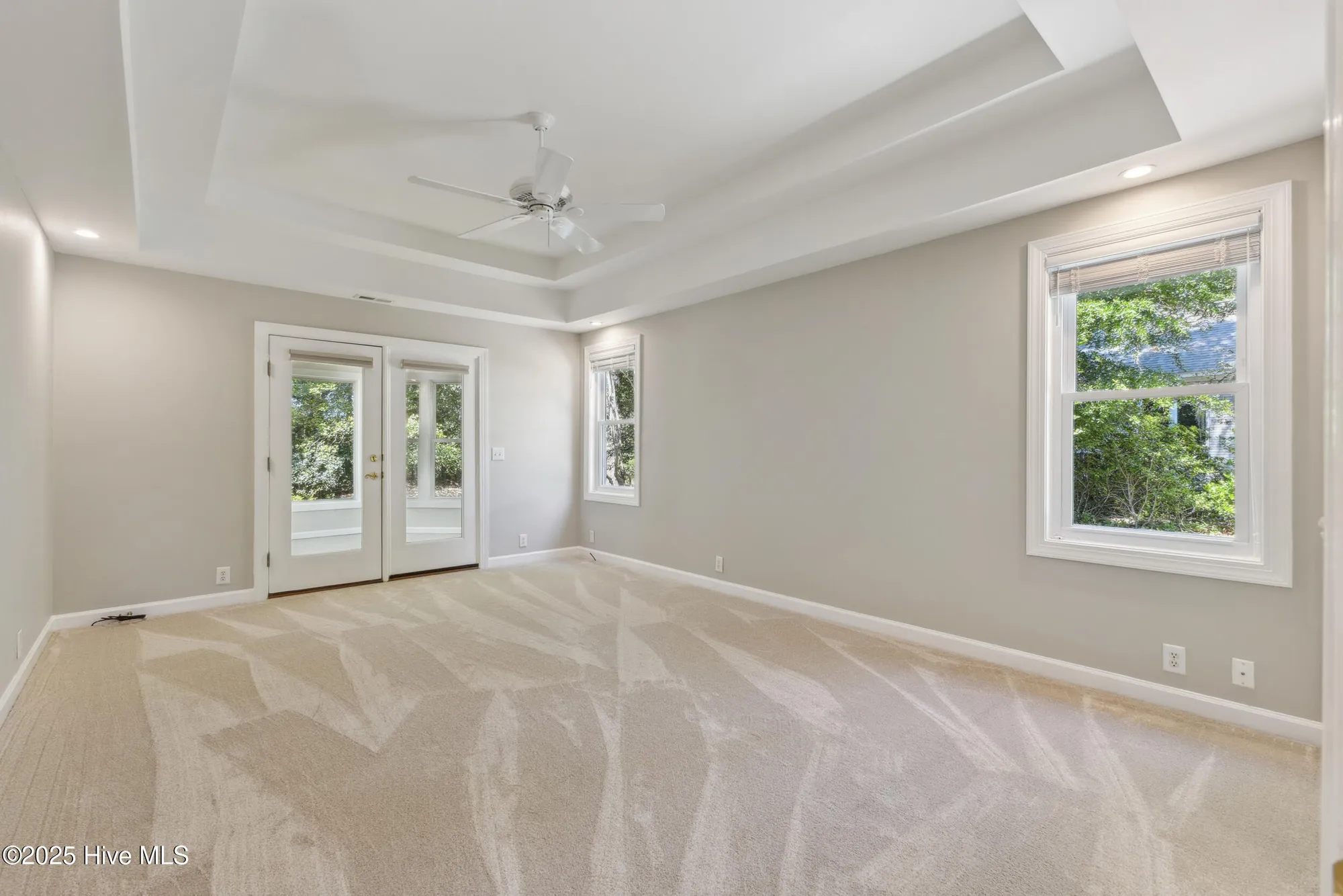 Property Slideshow image 14 of 39 | 8807 sawmill creek ln, Wilmington, NC, 28411