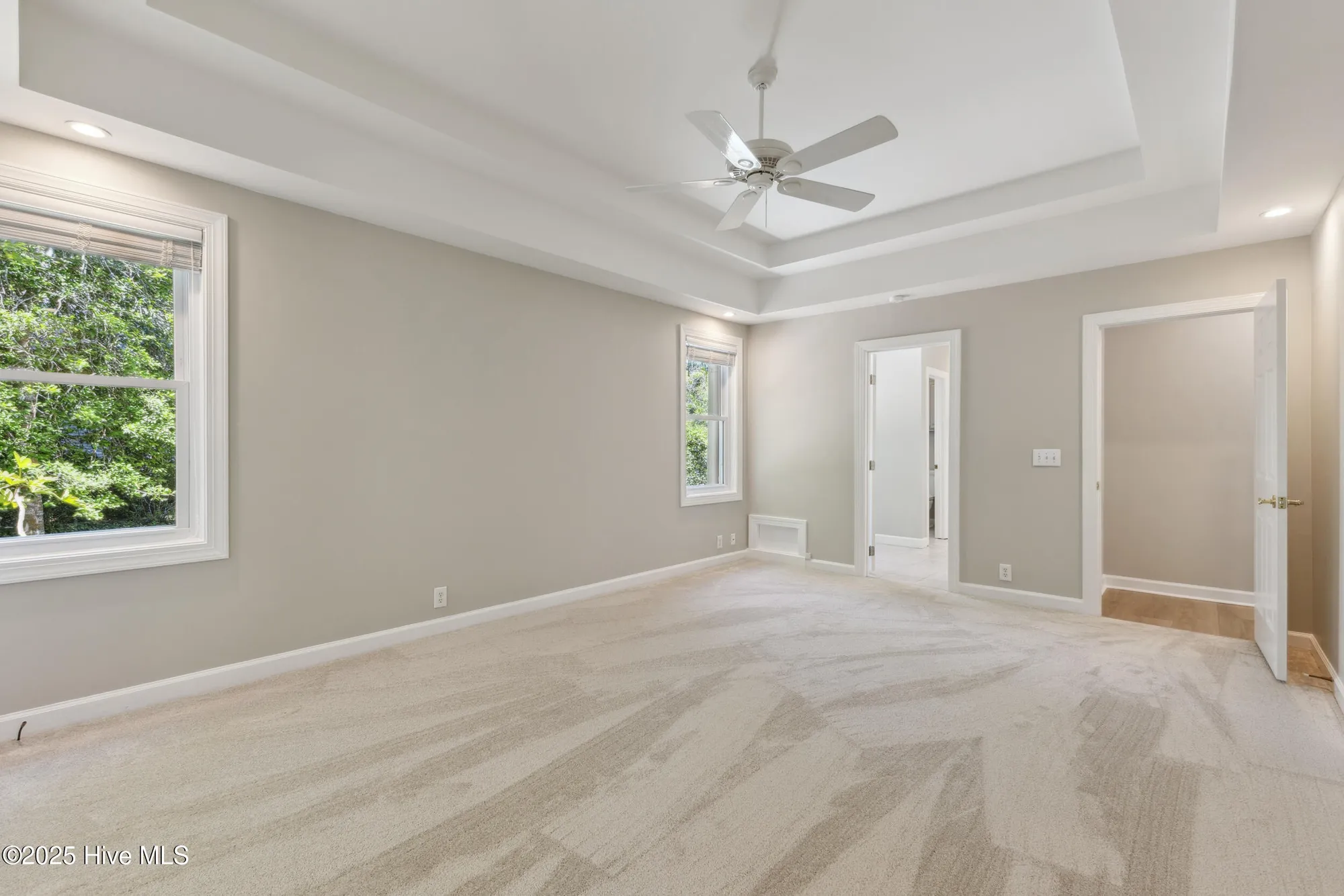 Property Slideshow image 16 of 39 | 8807 sawmill creek ln, Wilmington, NC, 28411