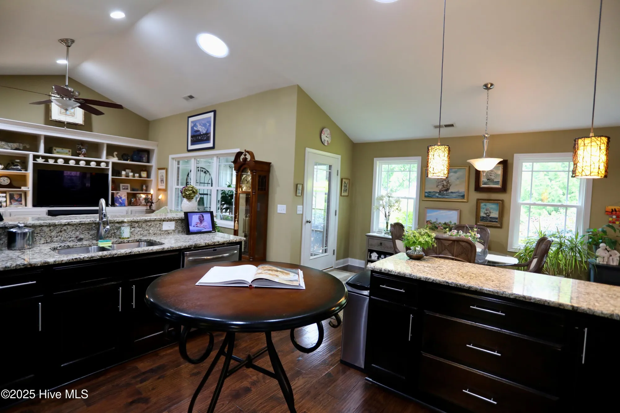 Property Slideshow image 16 of 48 | 275 pinehurst trace dr, Pinehurst, NC, 28374
