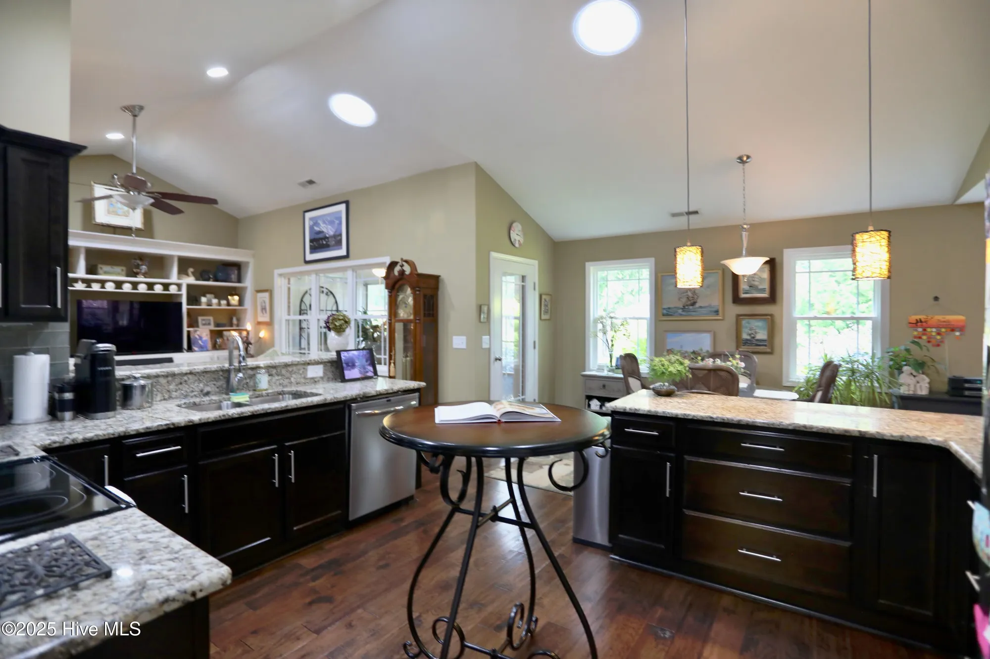 Property Slideshow image 12 of 48 | 275 pinehurst trace dr, Pinehurst, NC, 28374