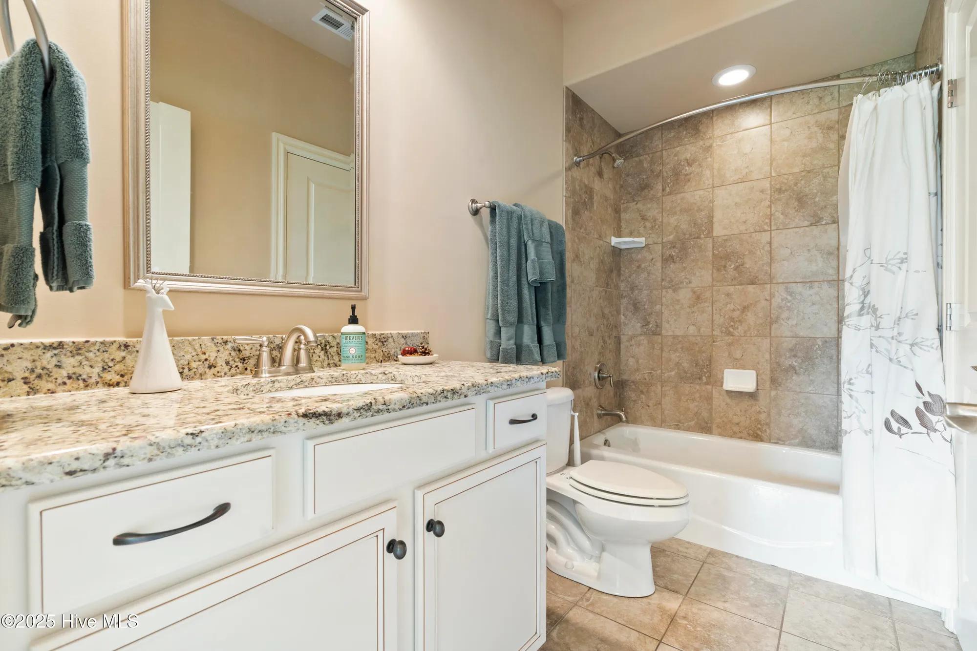 Property Slideshow image 22 of 60 | 5923 motts village rd, Wilmington, NC, 28412