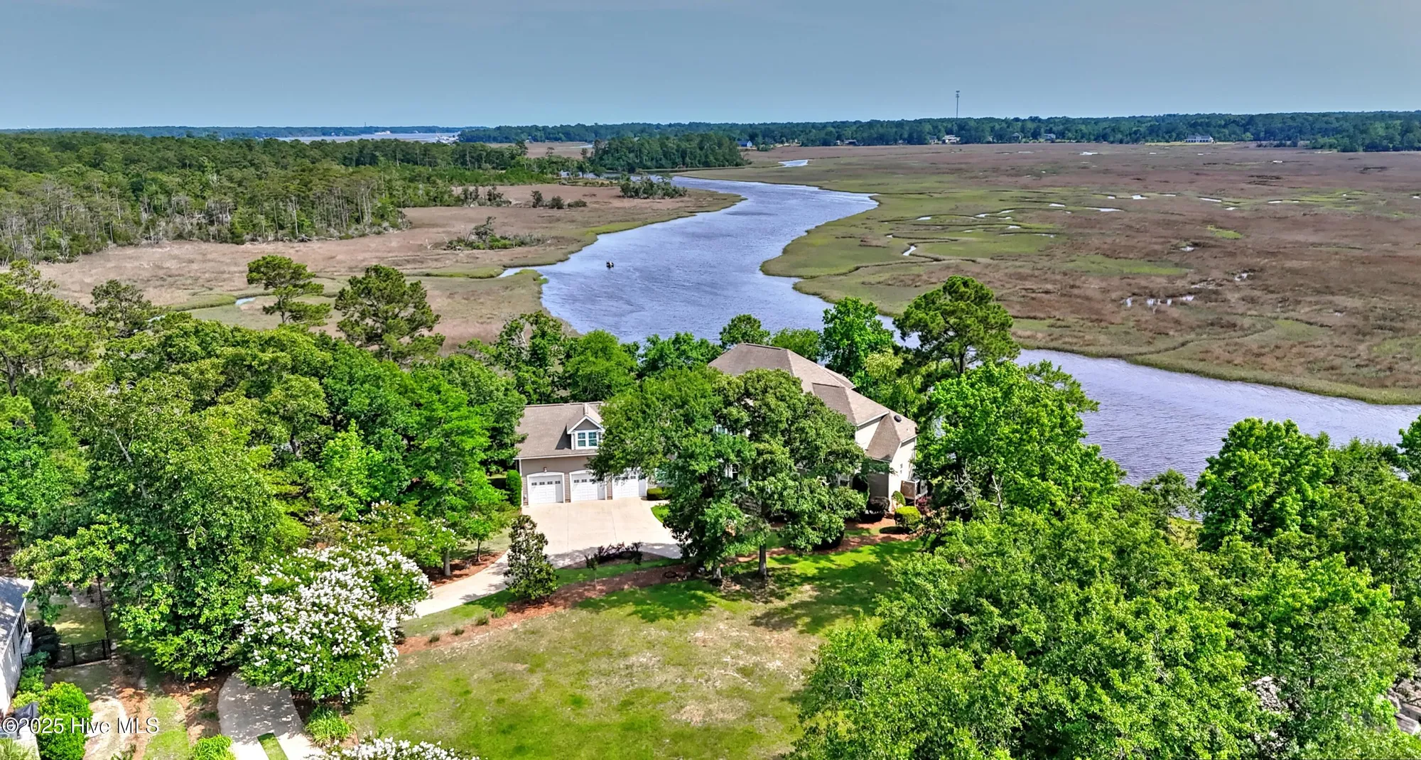 Property Slideshow image 2 of 90 | 466 herring gull ct, Bolivia, NC, 28422