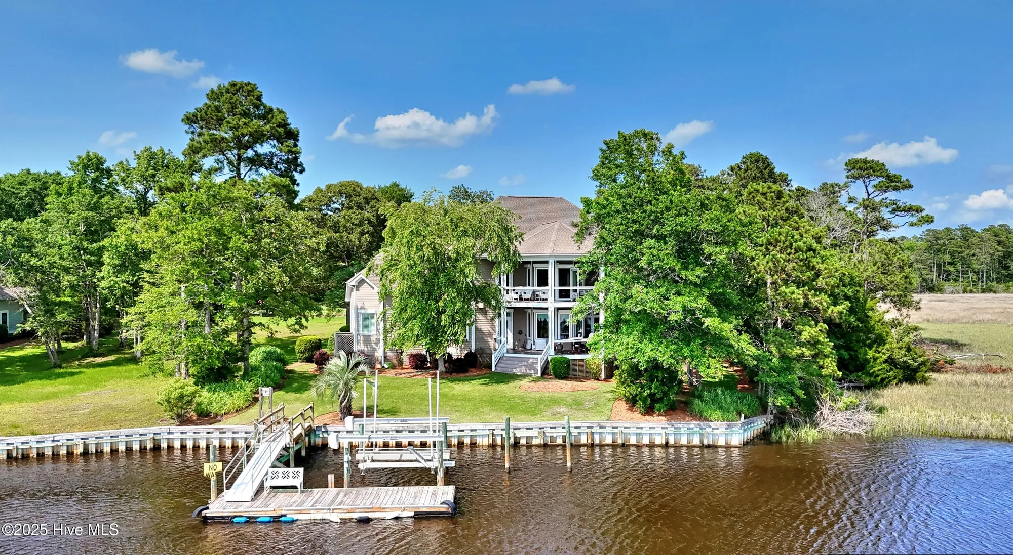 Property Slideshow image 3 of 90 | 466 herring gull ct, Bolivia, NC, 28422