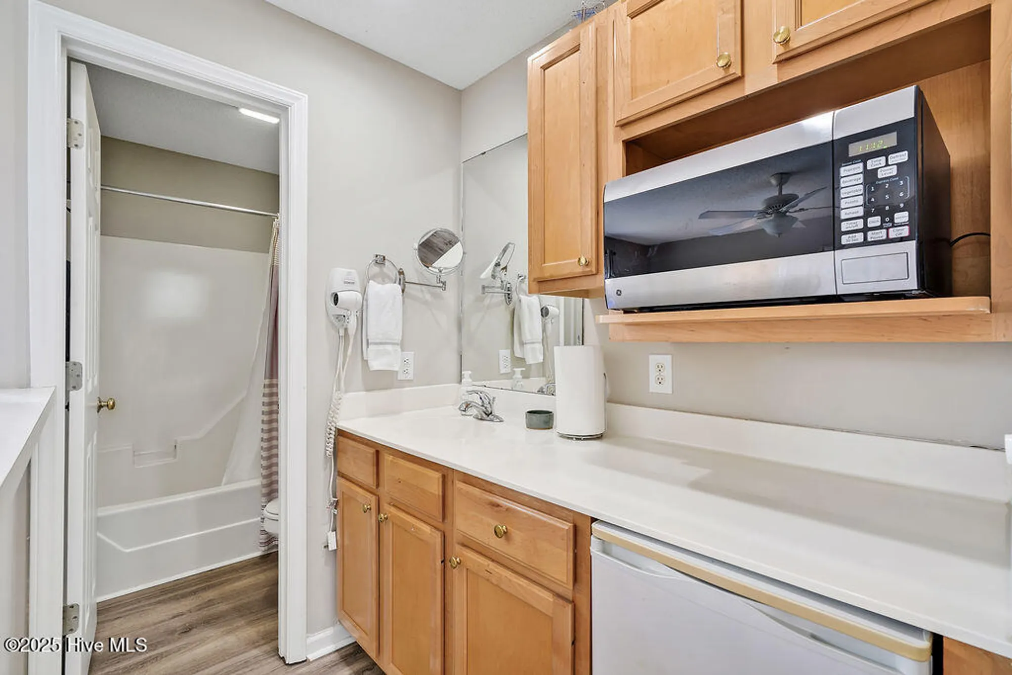 Property Slideshow image 25 of 125 | 3350 club villa dr 105, Southport, NC, 28461