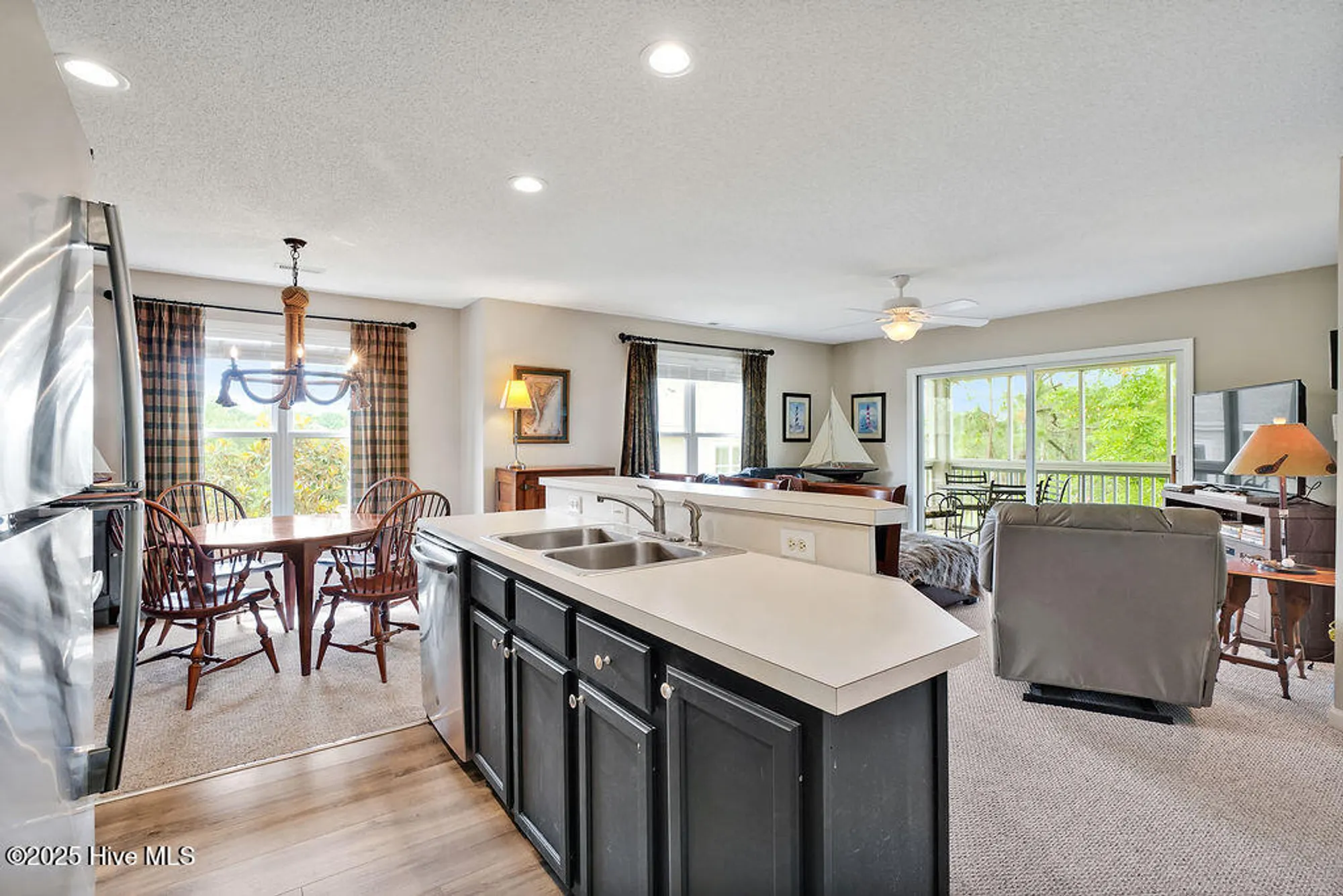 Property Slideshow image 6 of 125 | 3350 club villa dr 105, Southport, NC, 28461