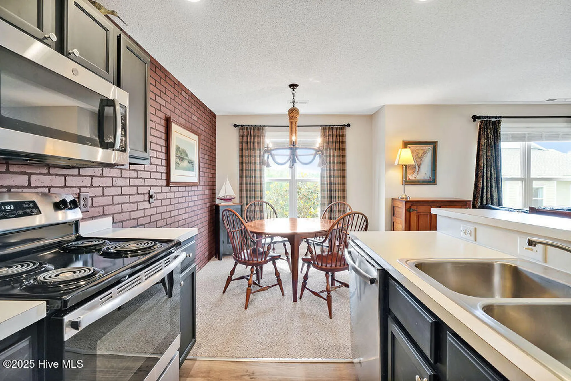 Property Slideshow image 7 of 125 | 3350 club villa dr 105, Southport, NC, 28461