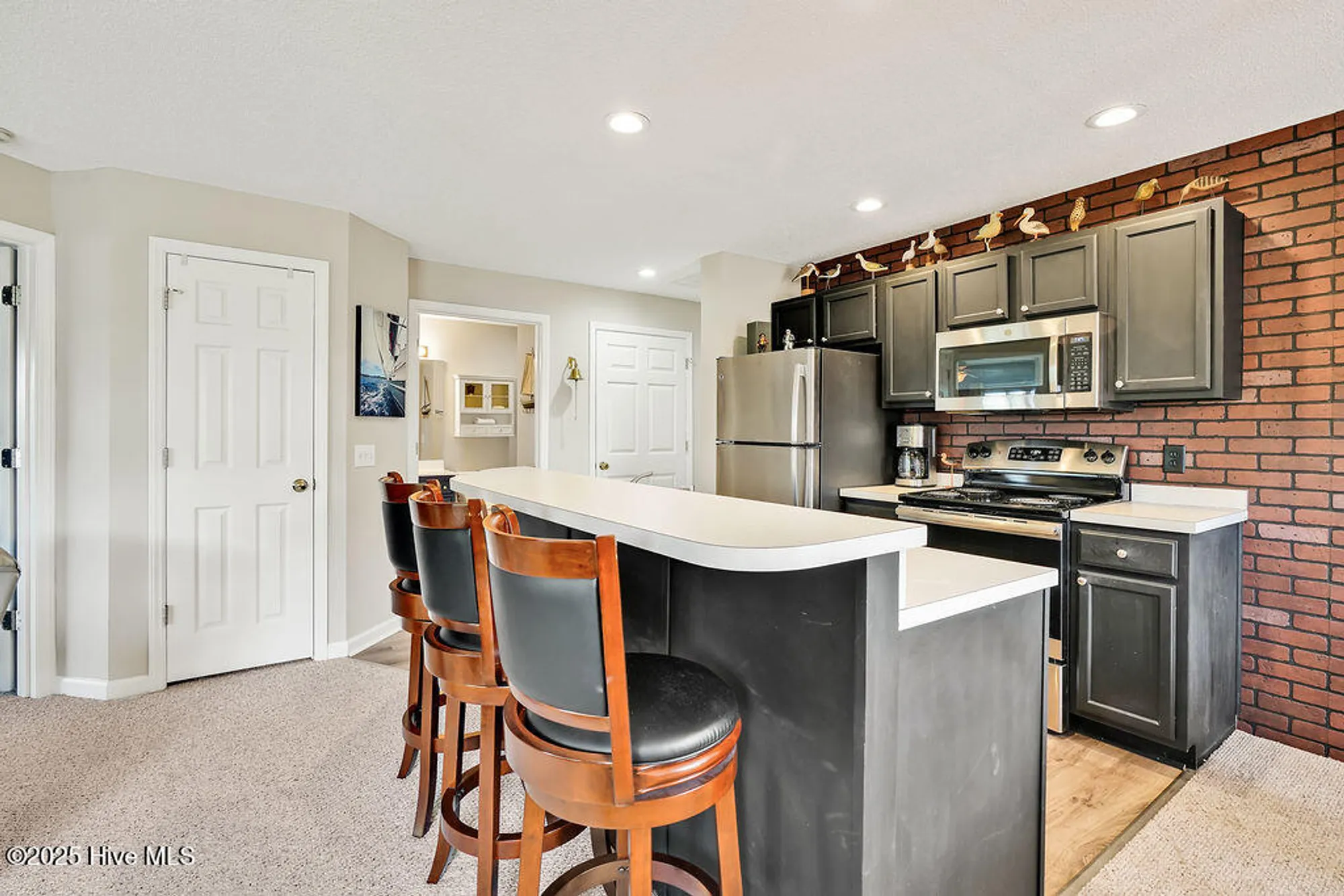 Property Slideshow image 9 of 125 | 3350 club villa dr 105, Southport, NC, 28461