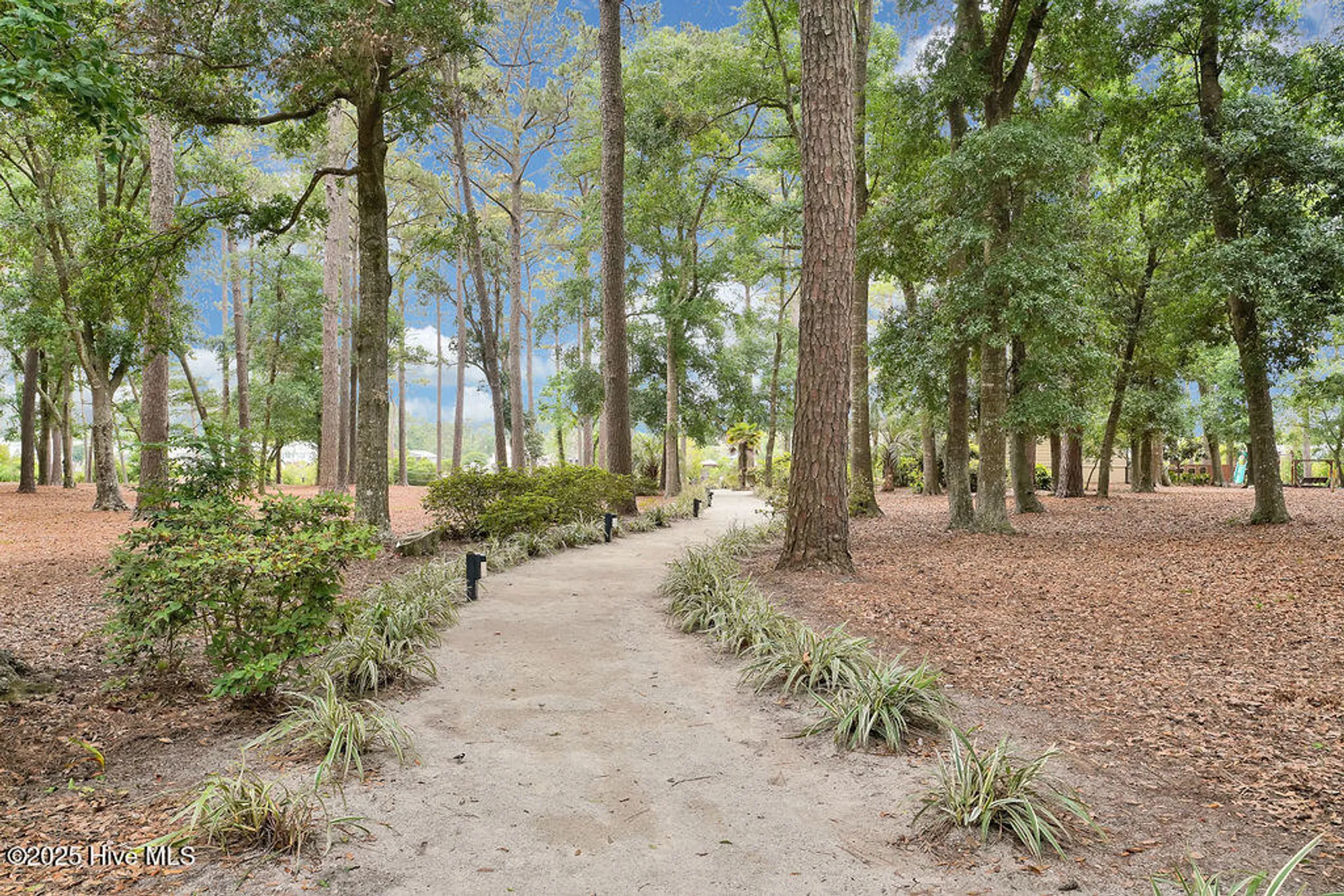 Property Slideshow image 100 of 125 | 3350 club villa dr 105, Southport, NC, 28461