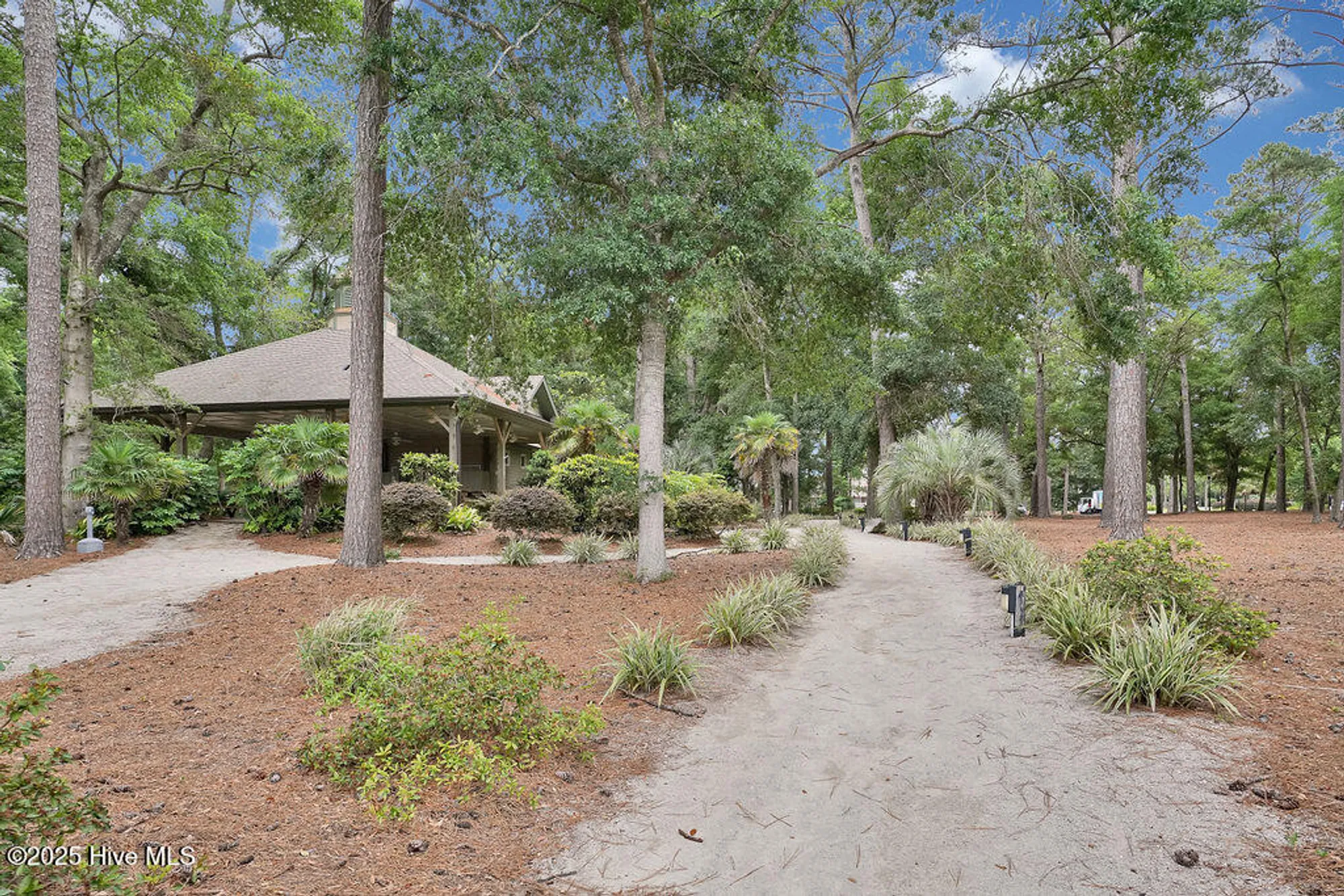 Property Slideshow image 106 of 125 | 3350 club villa dr 105, Southport, NC, 28461