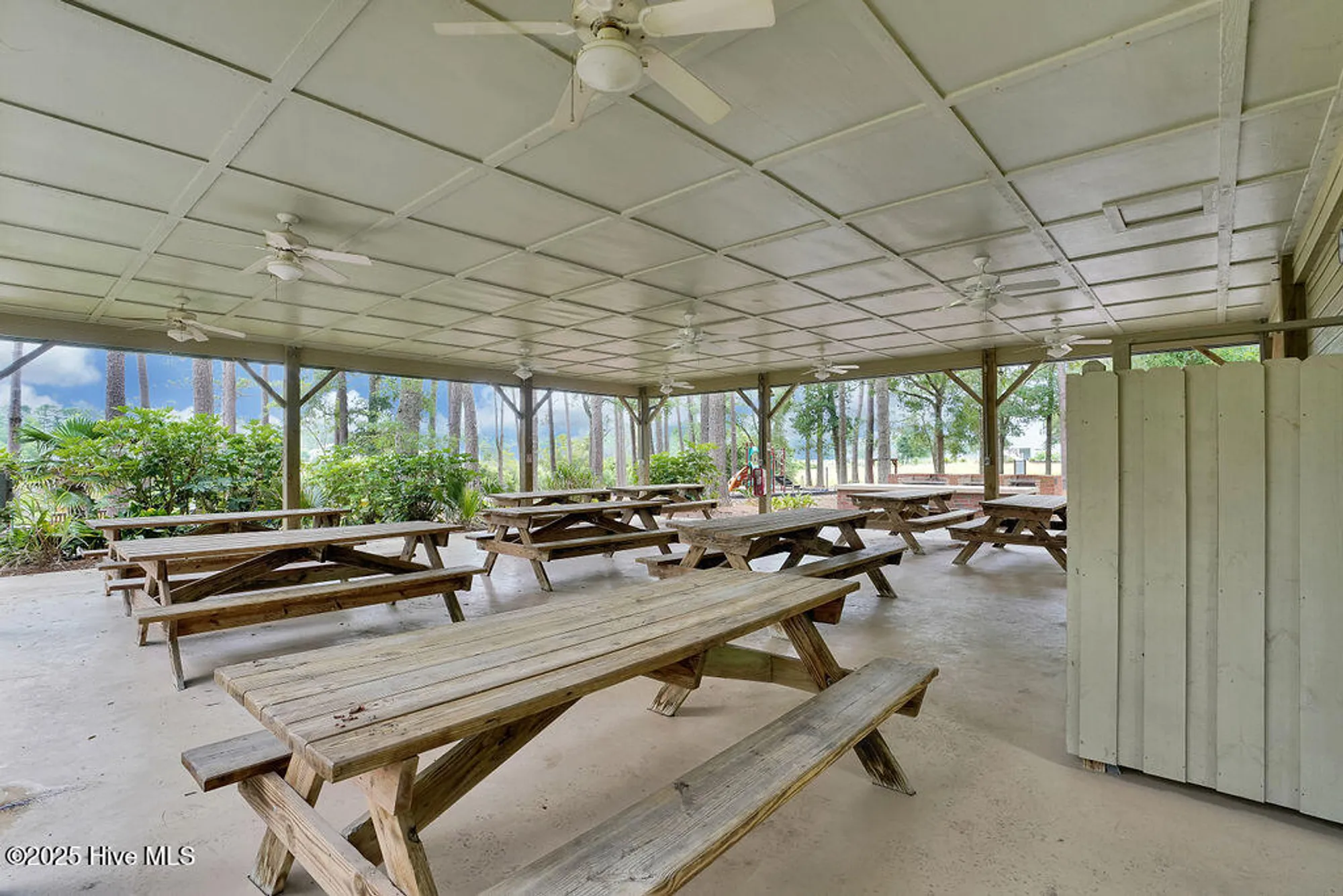 Property Slideshow image 108 of 125 | 3350 club villa dr 105, Southport, NC, 28461