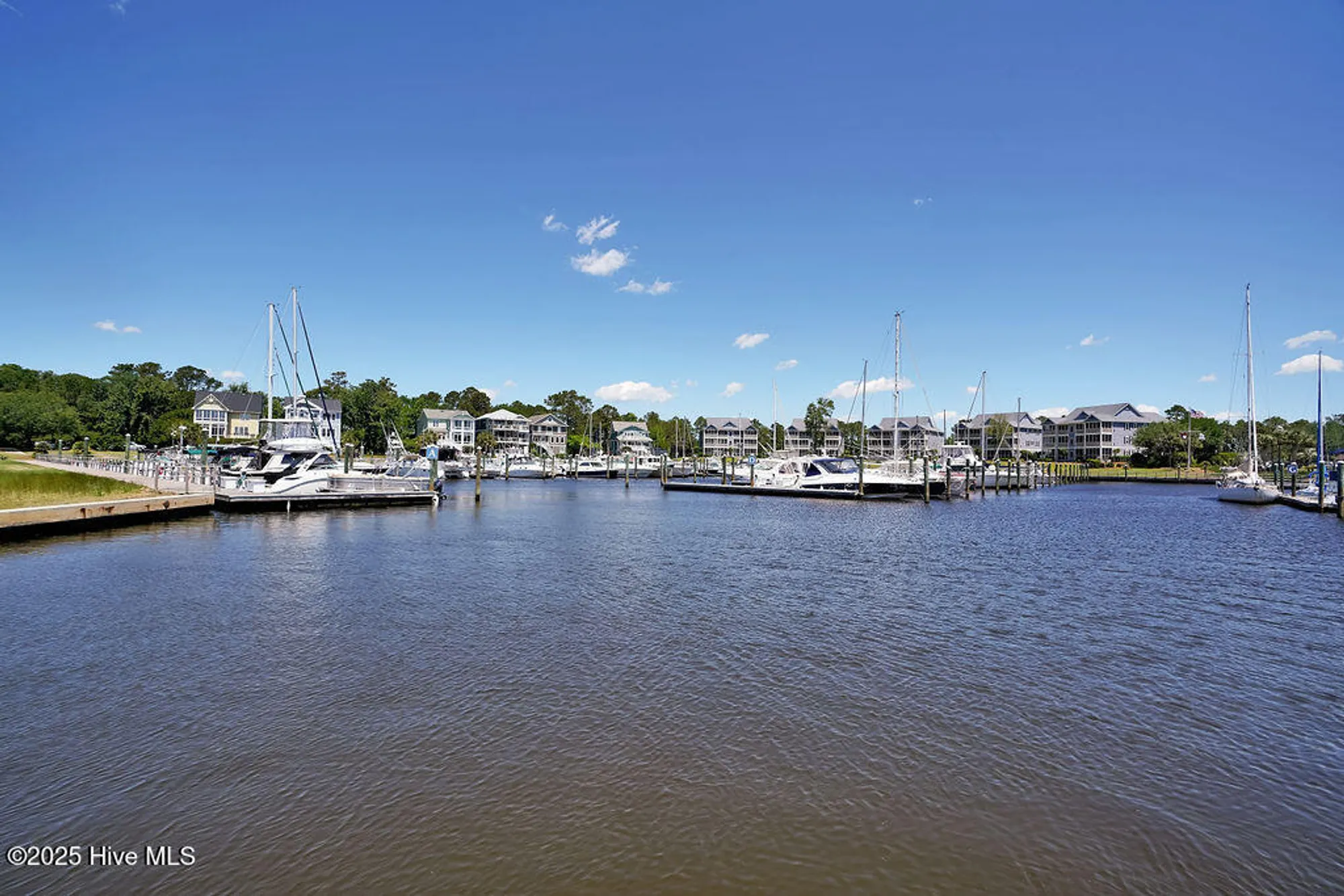 Property Slideshow image 79 of 125 | 3350 club villa dr 105, Southport, NC, 28461