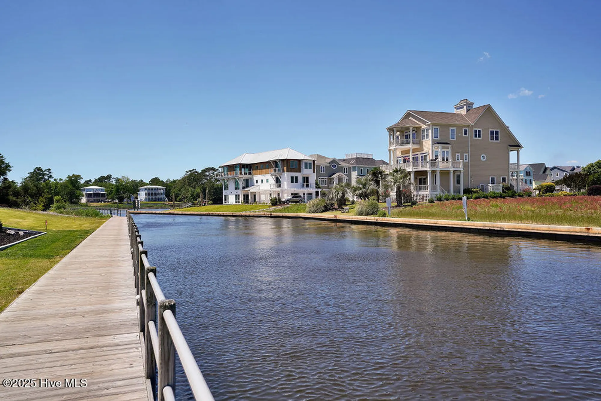 Property Slideshow image 80 of 125 | 3350 club villa dr 105, Southport, NC, 28461