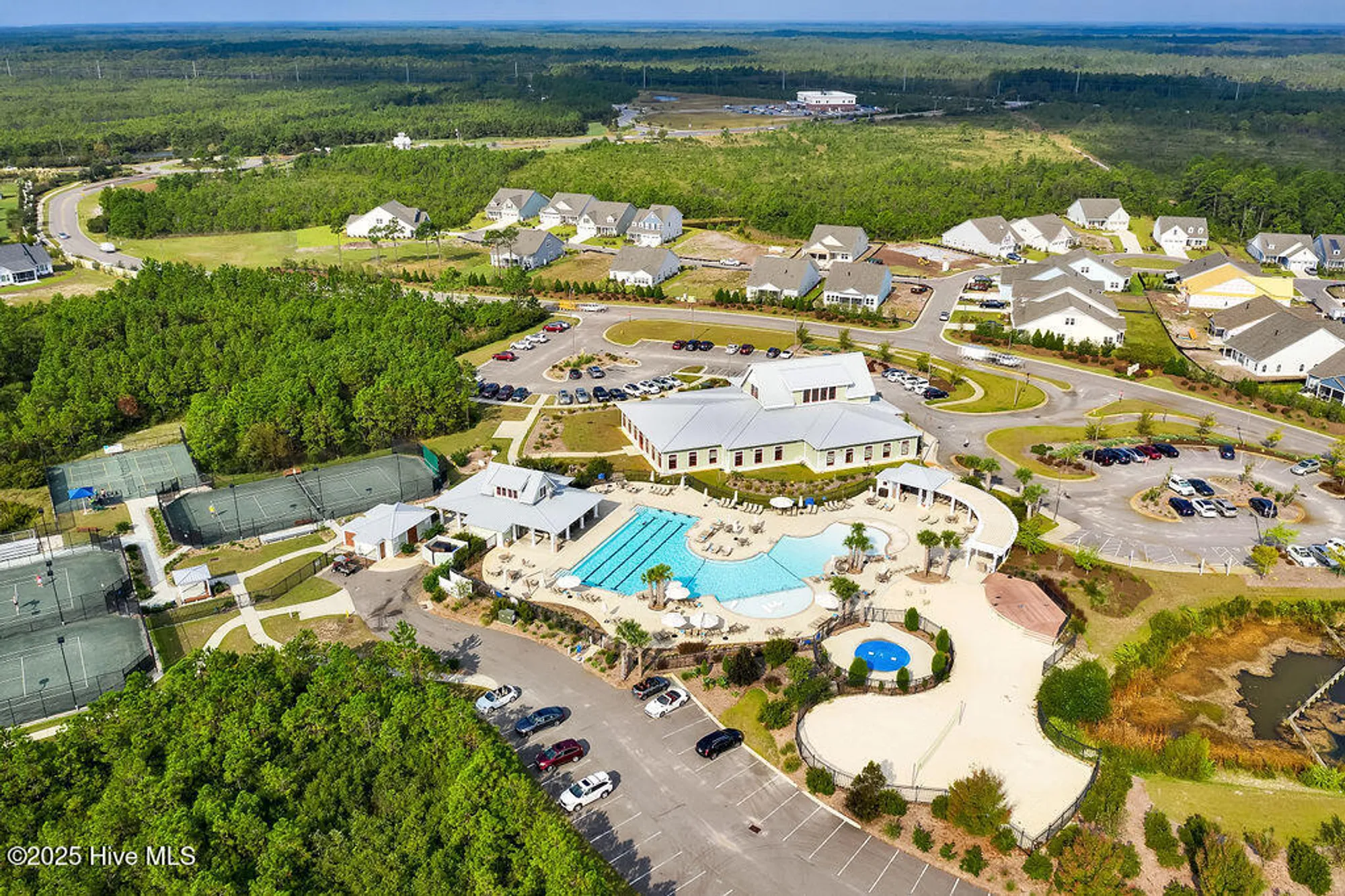 Property Slideshow image 93 of 125 | 3350 club villa dr 105, Southport, NC, 28461