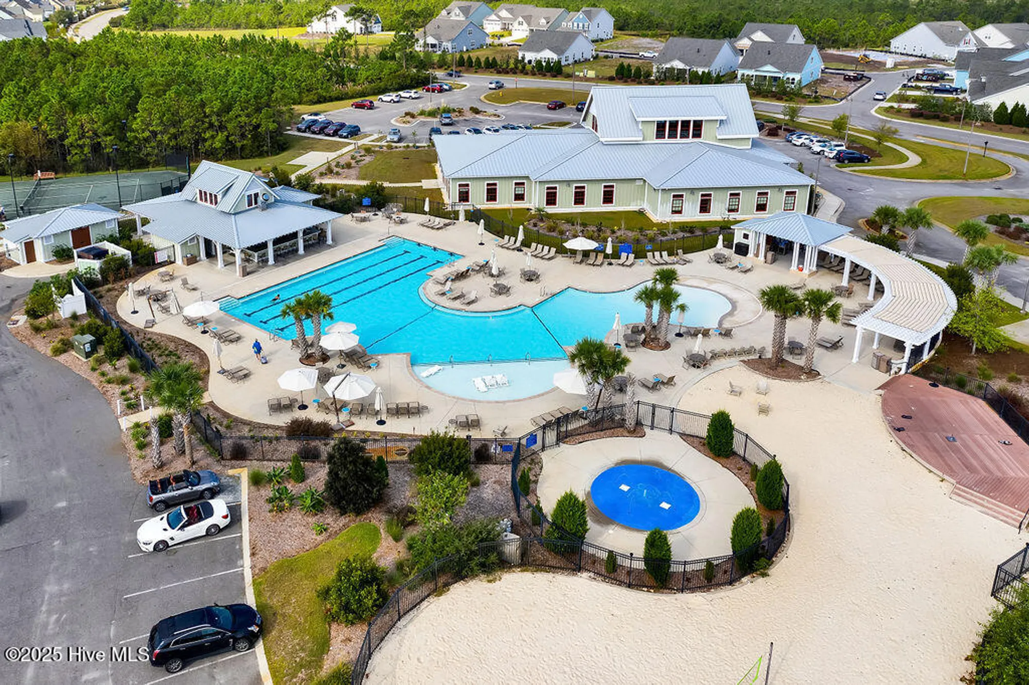 Property Slideshow image 95 of 125 | 3350 club villa dr 105, Southport, NC, 28461