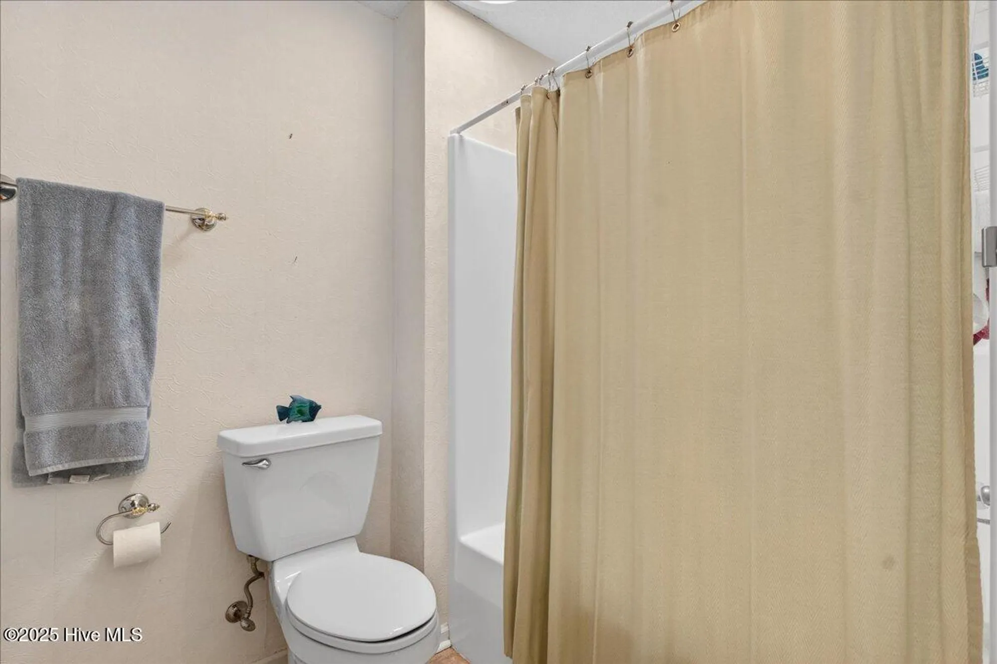 Property Slideshow image 32 of 44 | 354 sea trail dr 2, Sunset Beach, NC, 28468