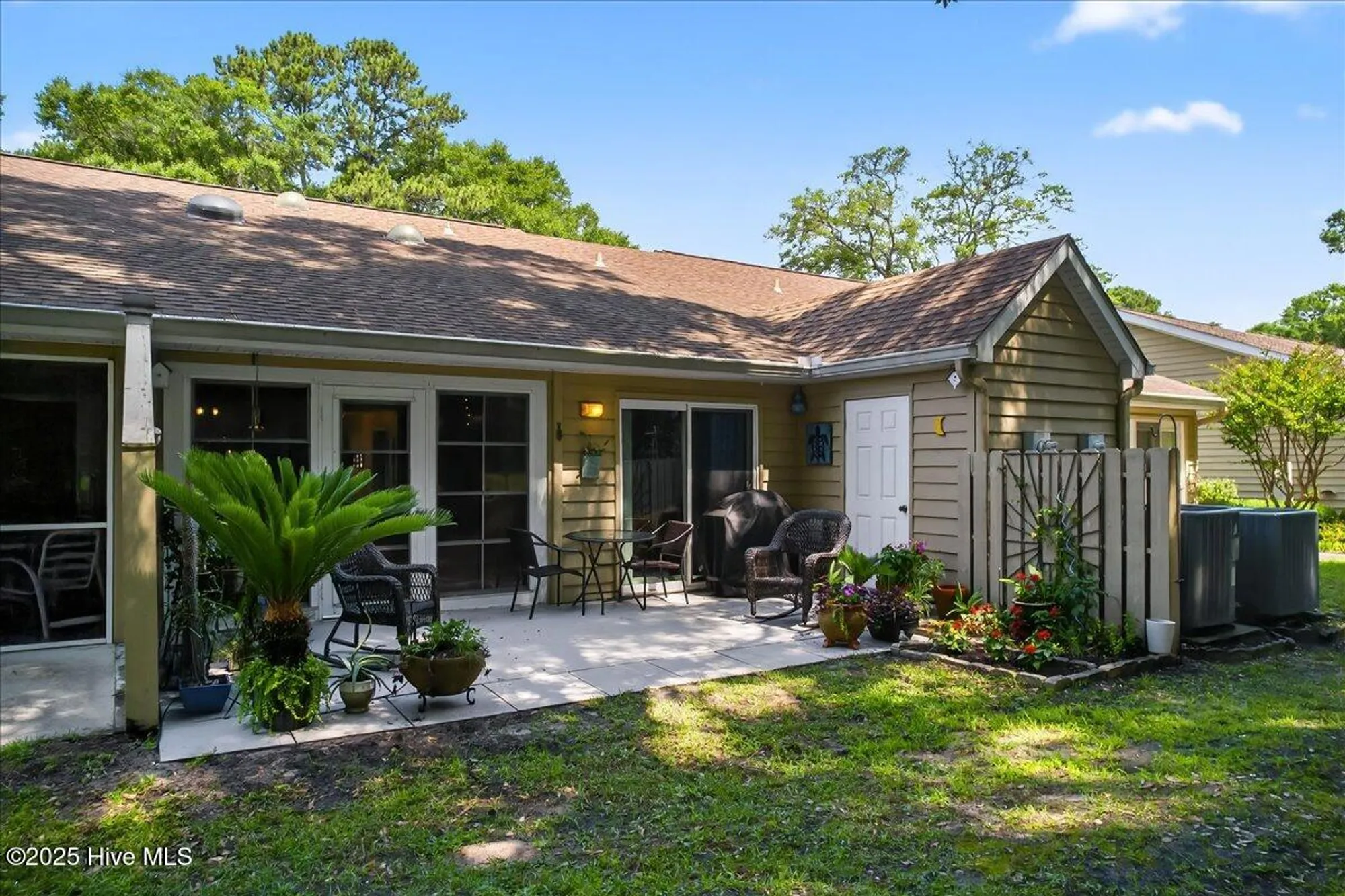 Property Slideshow image 33 of 44 | 354 sea trail dr 2, Sunset Beach, NC, 28468