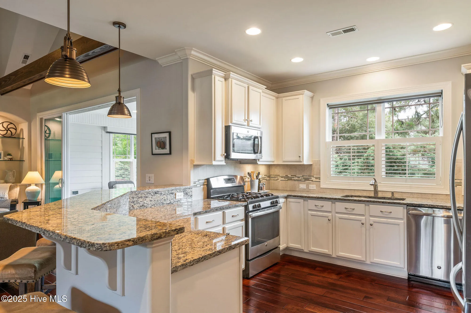 Property Slideshow image 23 of 80 | 2584 parkridge dr, Southport, NC, 28461