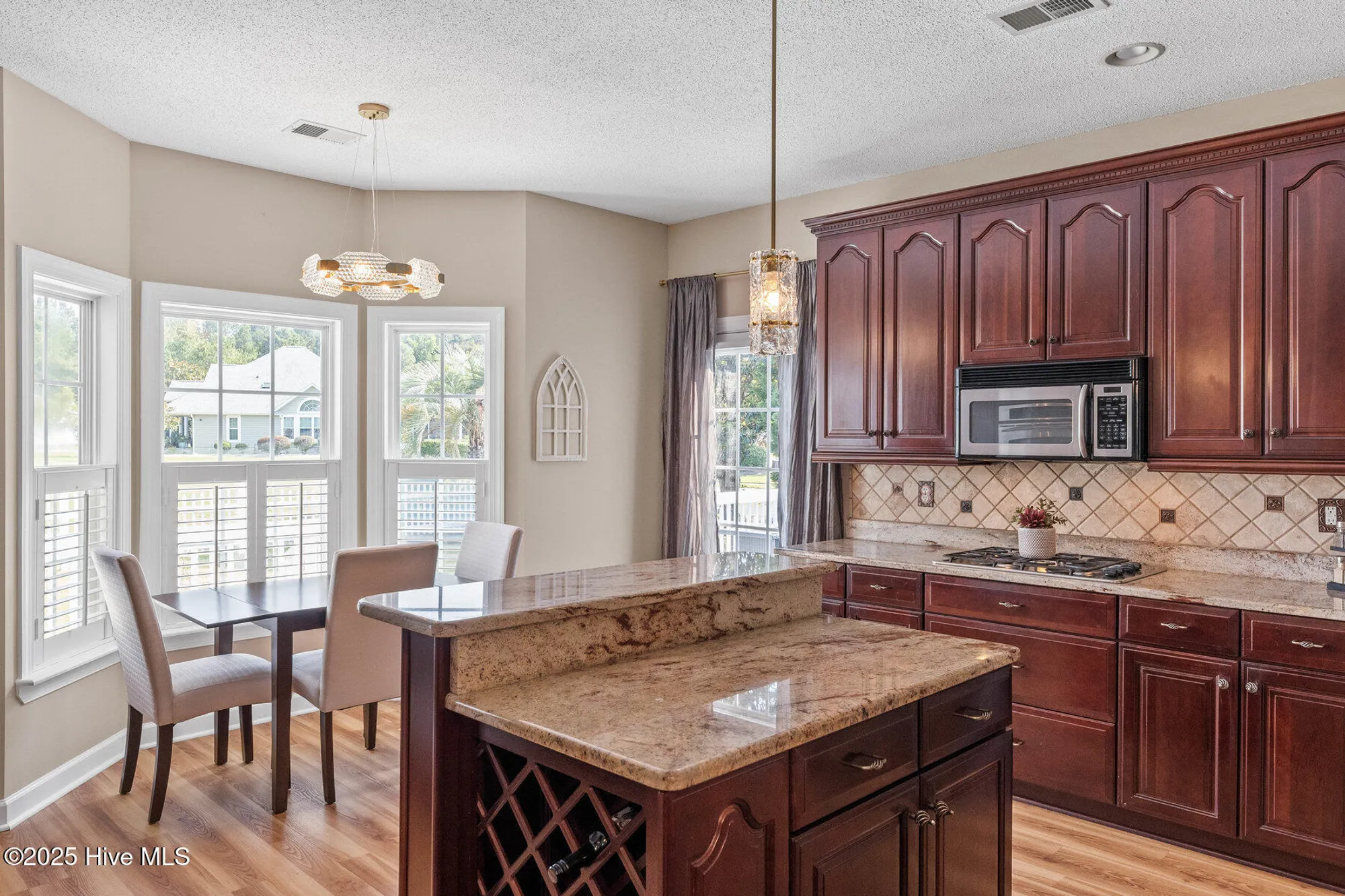 Property Slideshow image 14 of 72 | 1096 rutledge ct, Calabash, NC, 28467