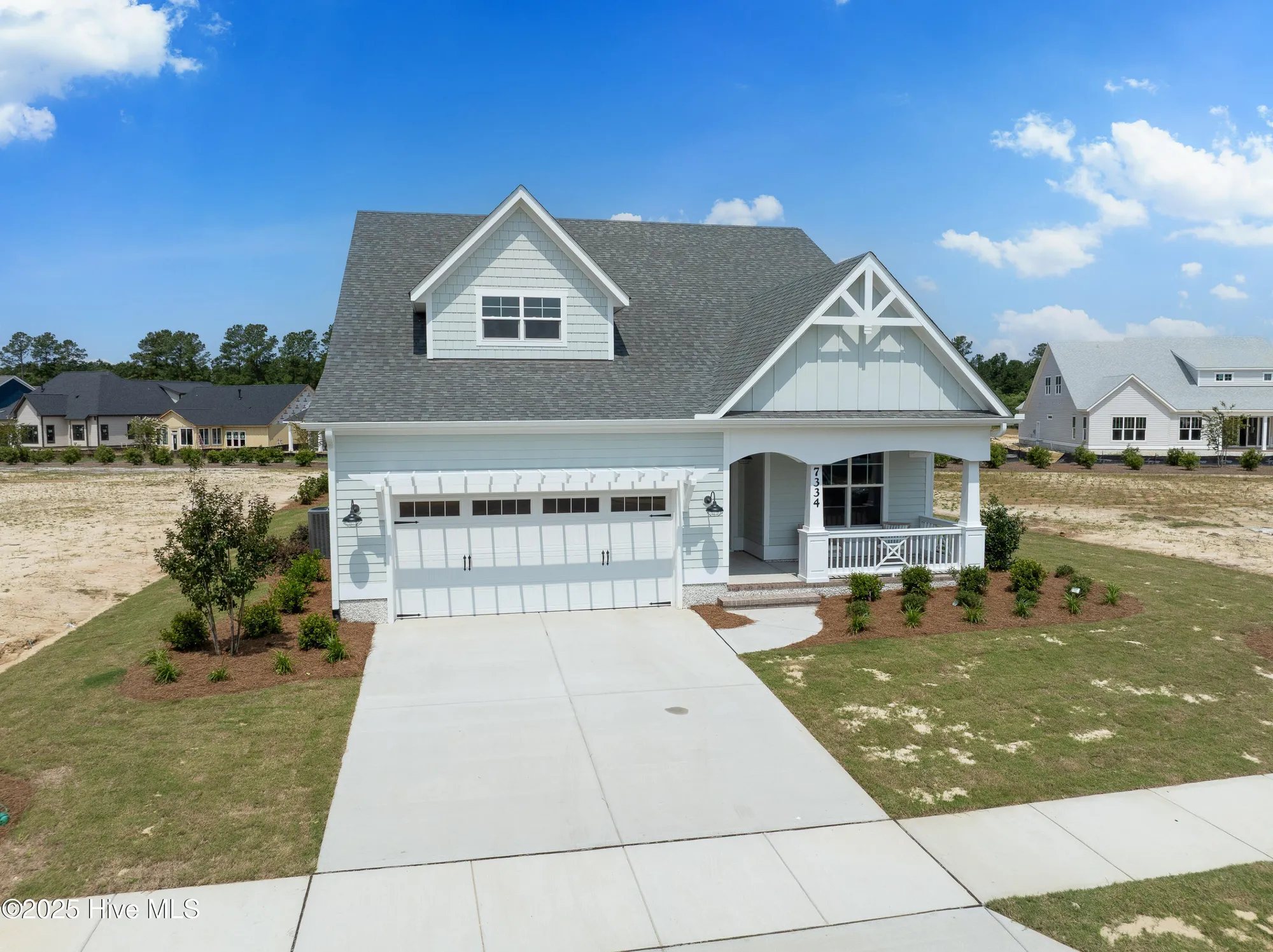 Property Slideshow image 3 of 59 | 7334 foxbriar dr, Leland, NC, 28451