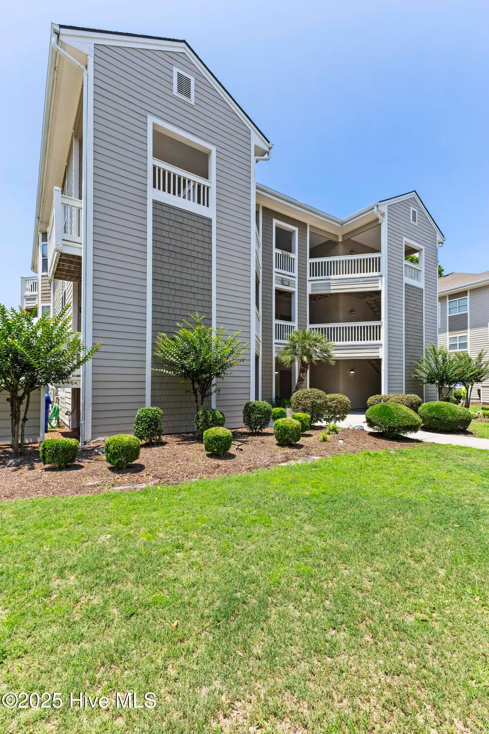 Property Slideshow image 3 of 51 | 215 kings trl 1105, Sunset Beach, NC, 28468