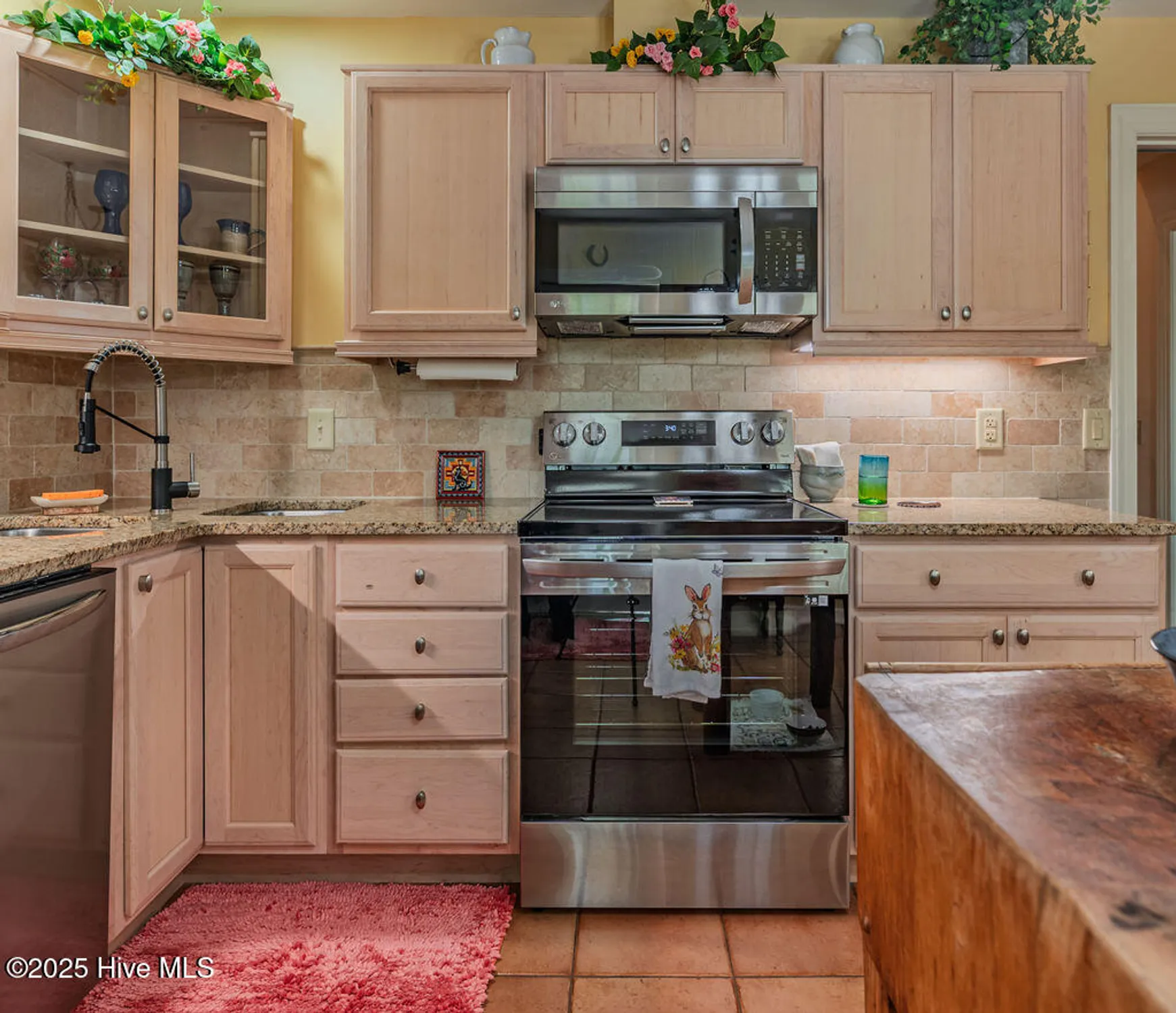 Property Slideshow image 17 of 49 | 44 village green cir, Southern Pines, NC, 28387