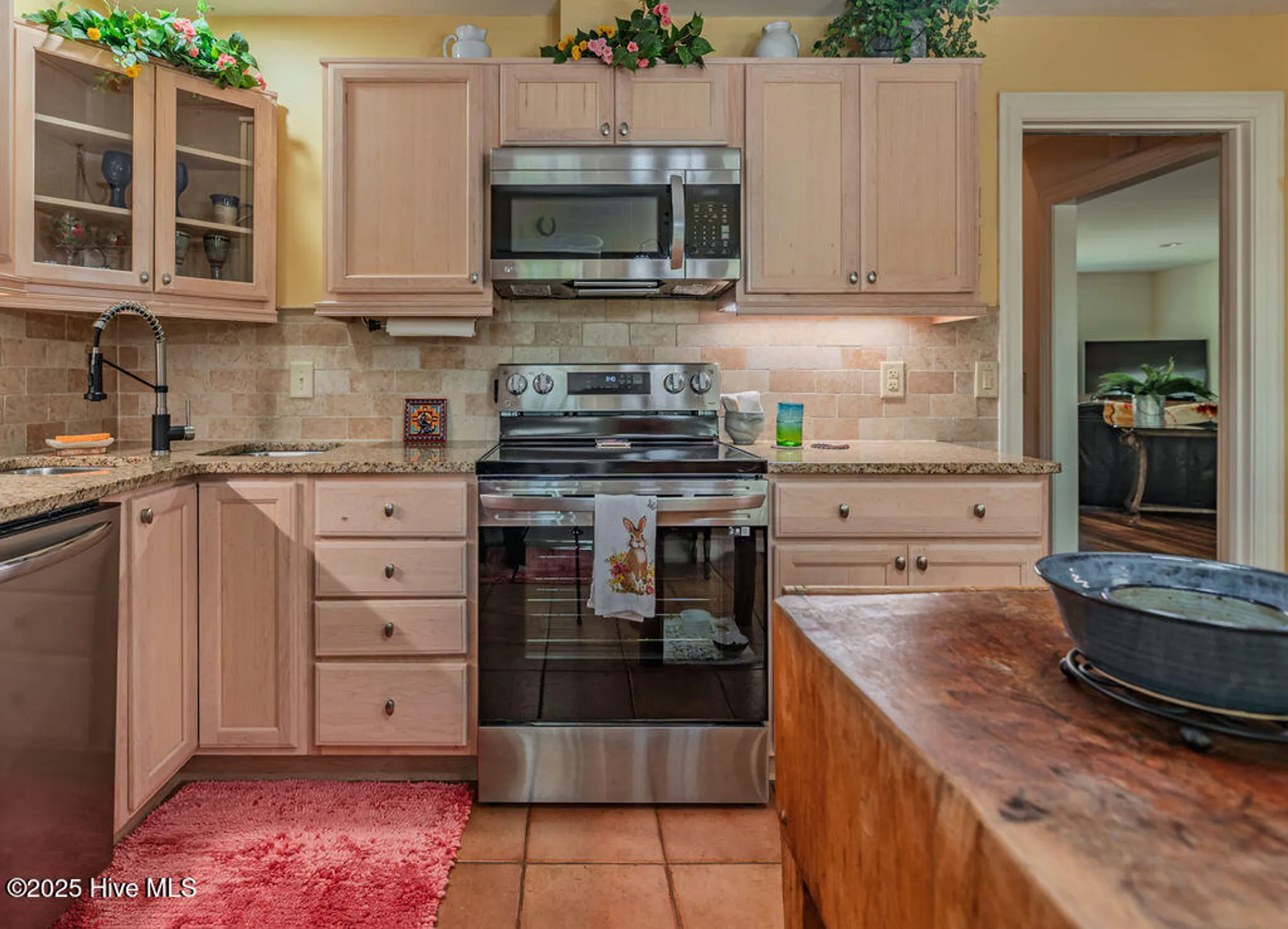 Property Slideshow image 11 of 49 | 44 village green cir, Southern Pines, NC, 28387