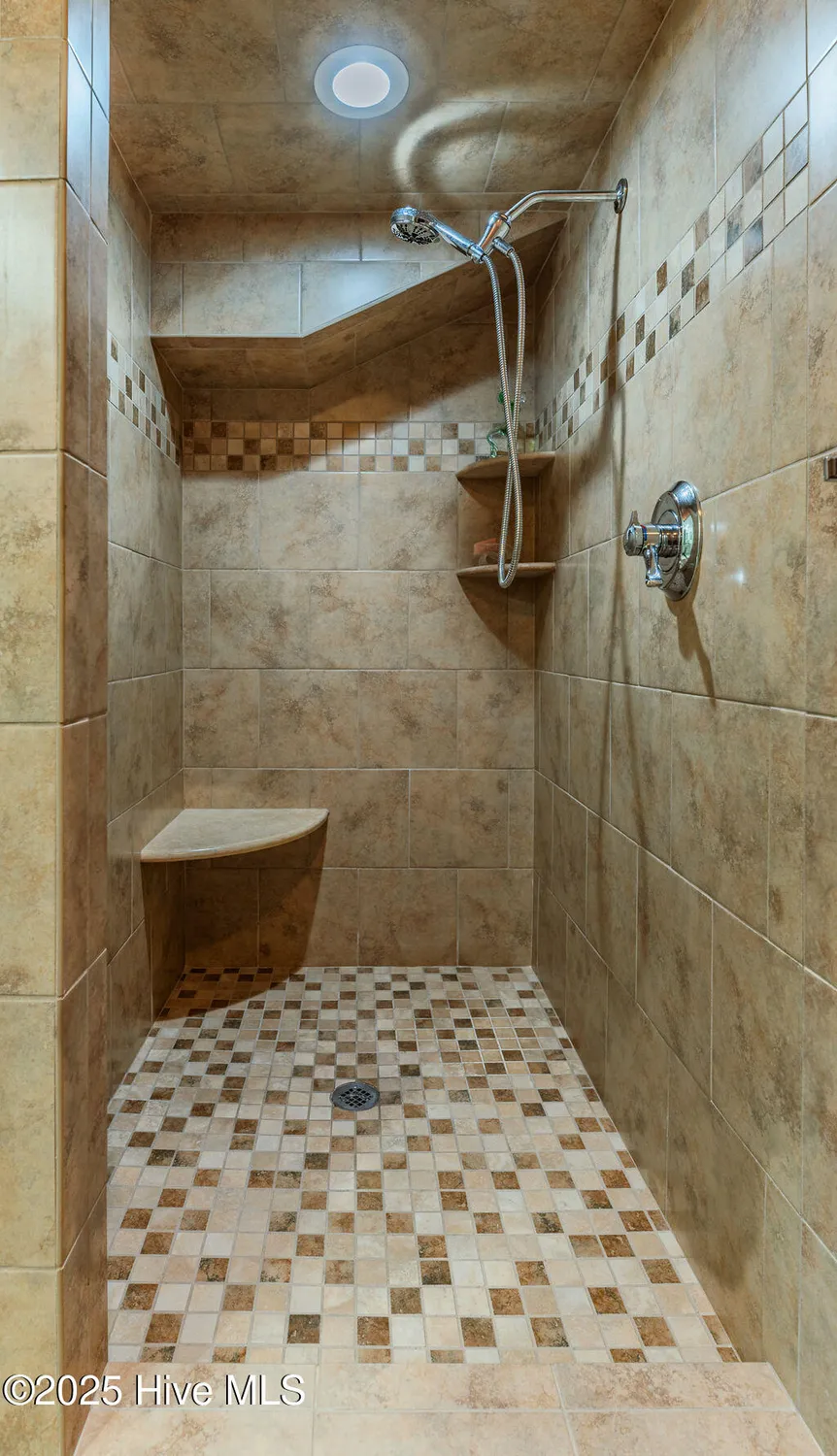 Property Slideshow image 32 of 49 | 44 village green cir, Southern Pines, NC, 28387