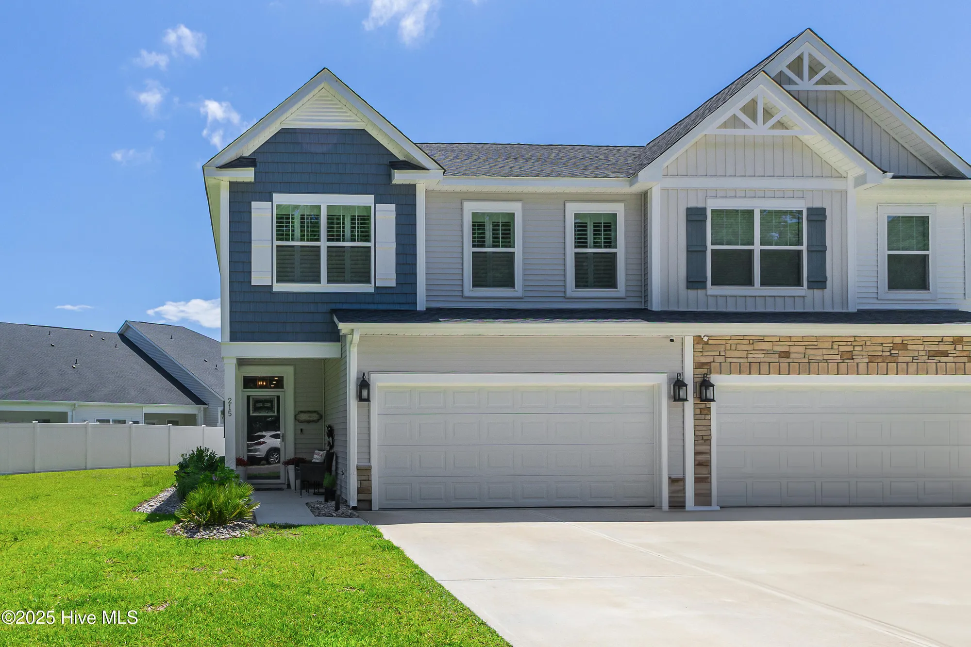 Property Slideshow image 2 of 43 | 215 vivian st nw, Calabash, NC, 28467