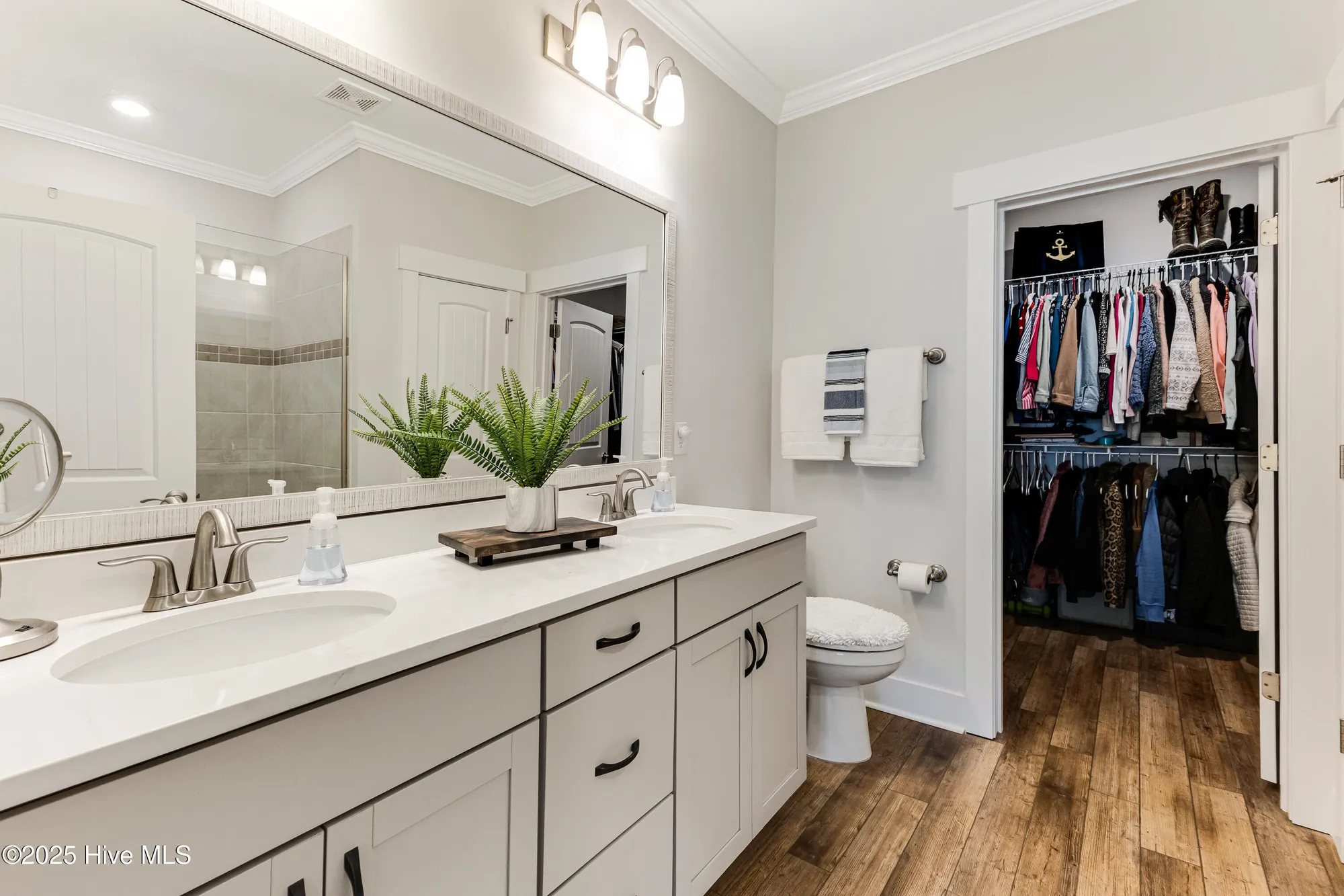 Property Slideshow image 16 of 43 | 215 vivian st nw, Calabash, NC, 28467