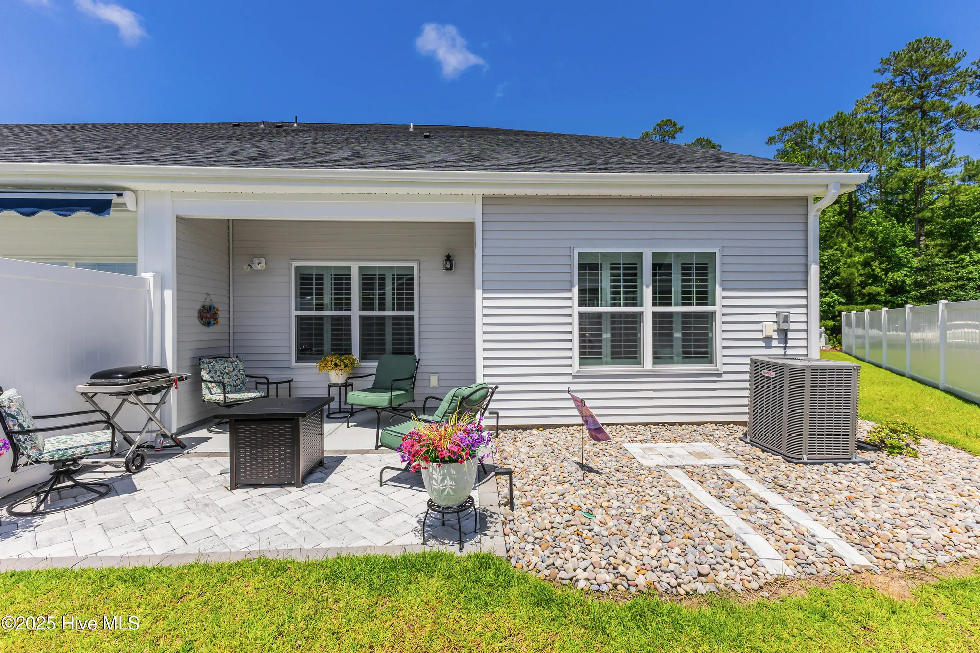 Property Slideshow image 32 of 43 | 215 vivian st nw, Calabash, NC, 28467