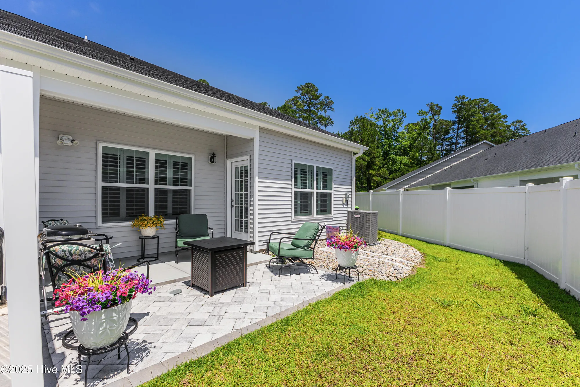 Property Slideshow image 33 of 43 | 215 vivian st nw, Calabash, NC, 28467
