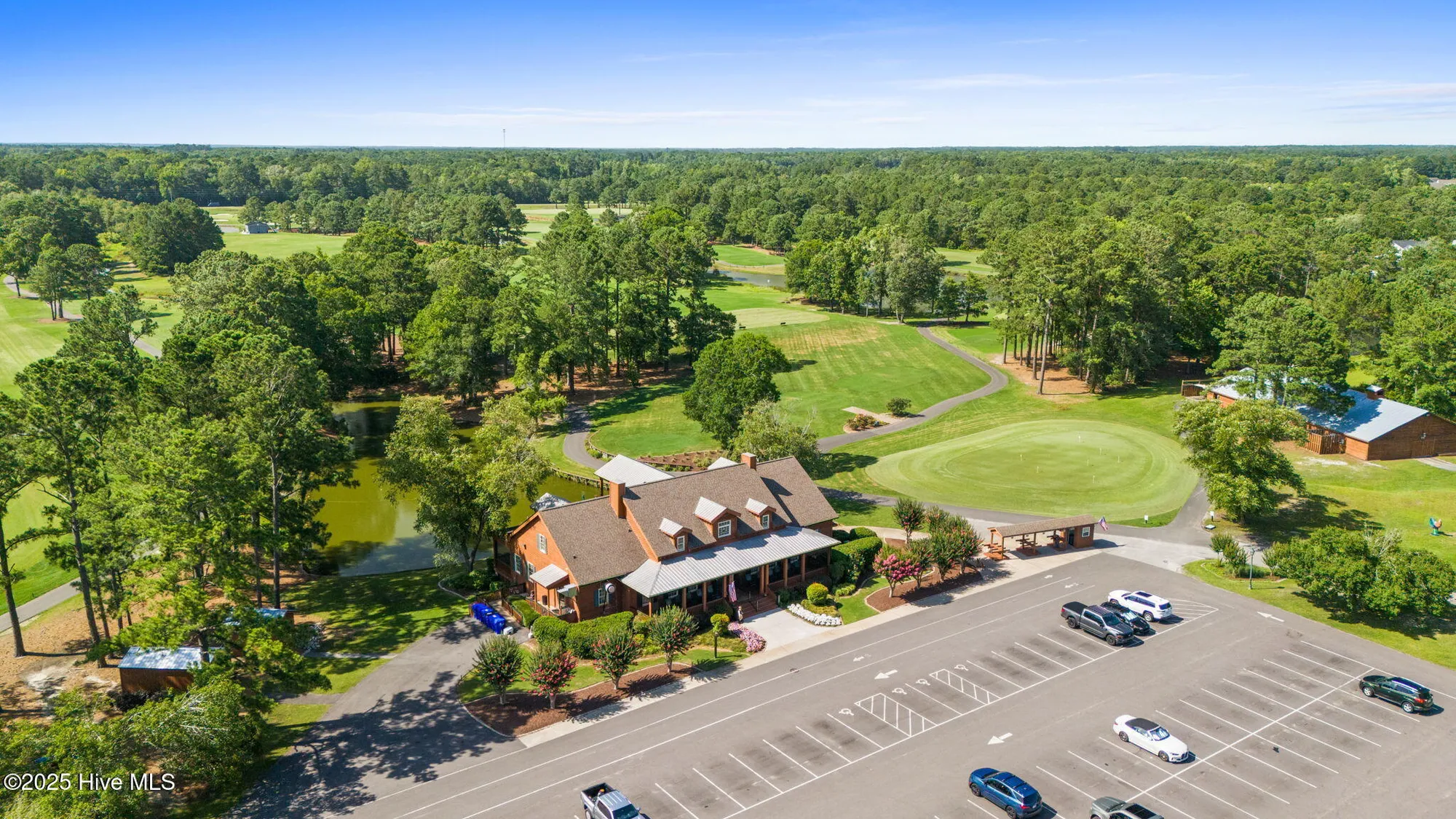 Property Slideshow image 17 of 75 | 923 meadowlands trl, Calabash, NC, 28467