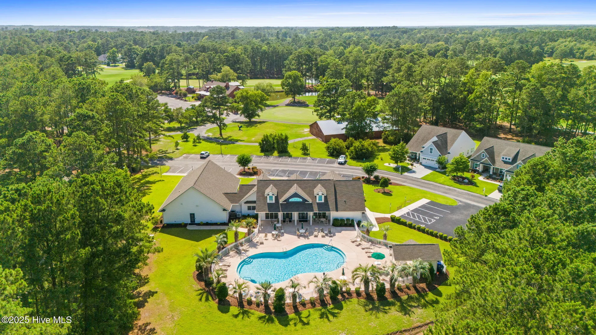 Property Slideshow image 18 of 75 | 923 meadowlands trl, Calabash, NC, 28467