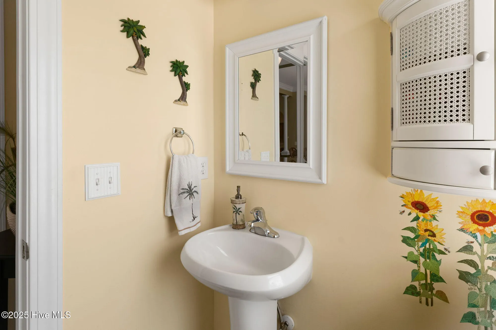 Property Slideshow image 23 of 75 | 923 meadowlands trl, Calabash, NC, 28467