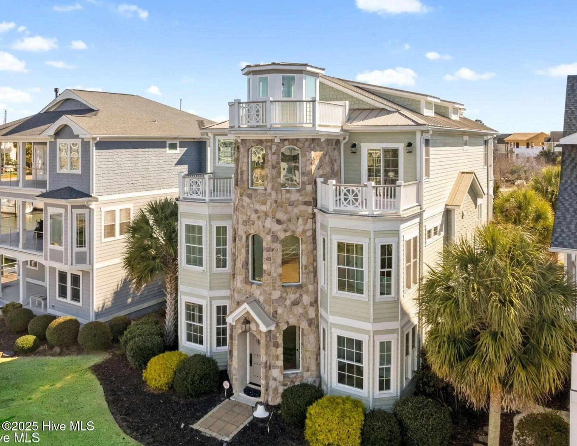 Property Slideshow image 9 of 122 | 2744 long bay dr, Southport, NC, 28461