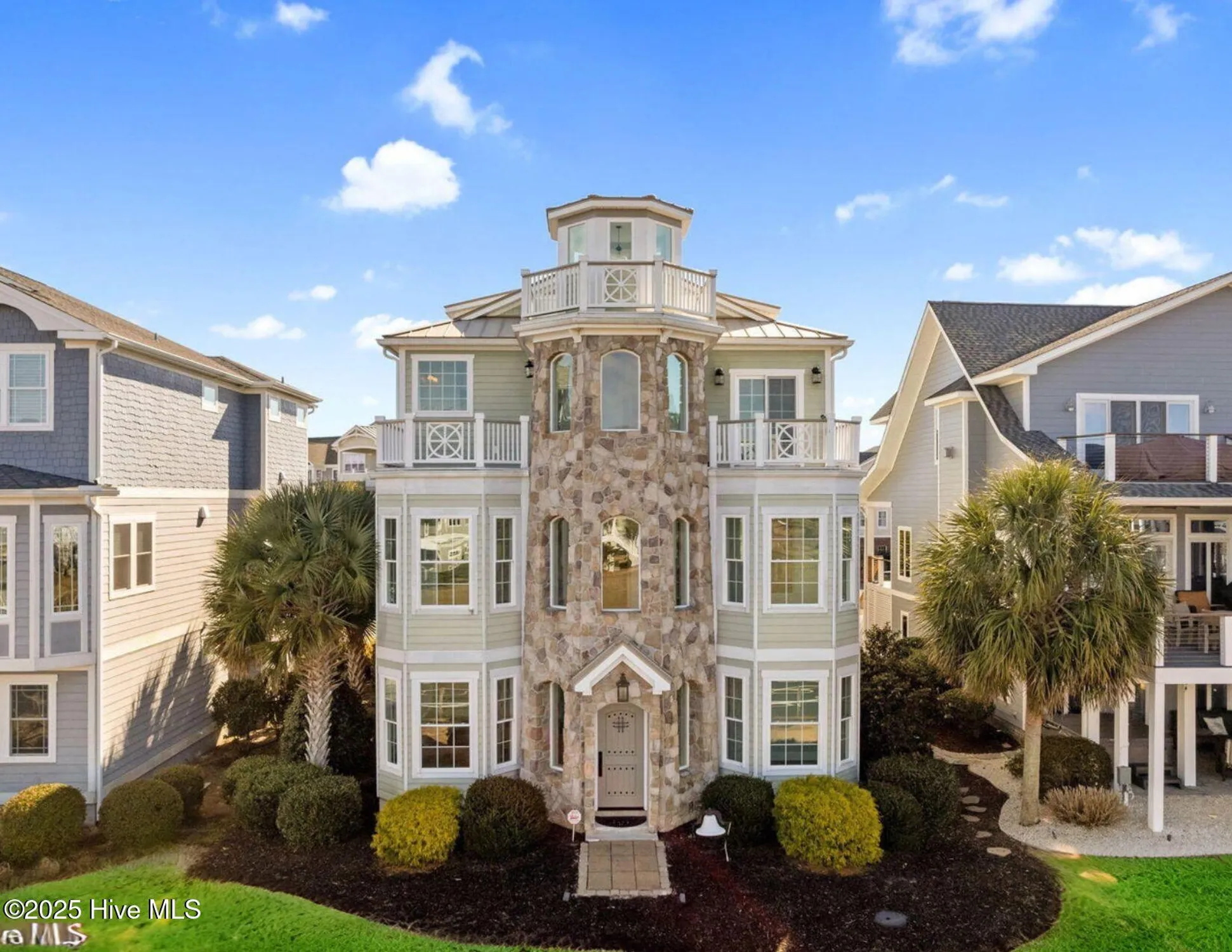 Property Slideshow image 10 of 122 | 2744 long bay dr, Southport, NC, 28461