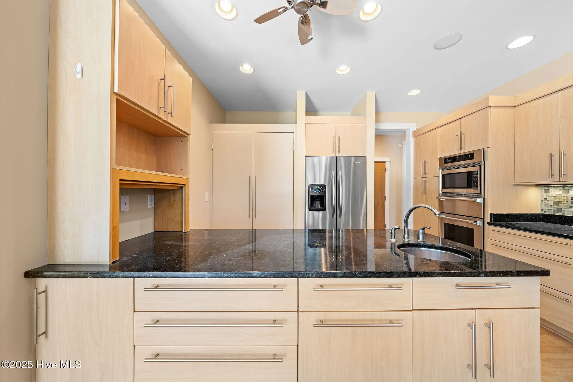 Property Slideshow image 17 of 76 | 2945 moorings way, Southport, NC, 28461