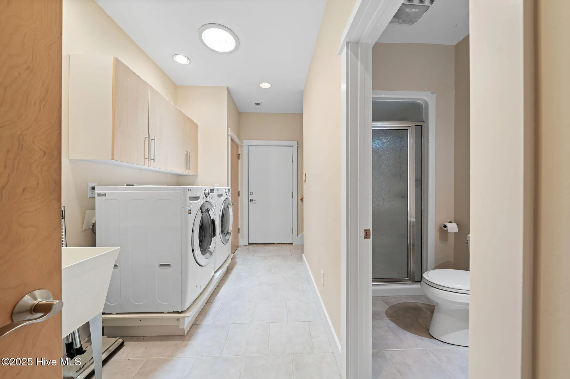 Property Slideshow image 33 of 76 | 2945 moorings way, Southport, NC, 28461