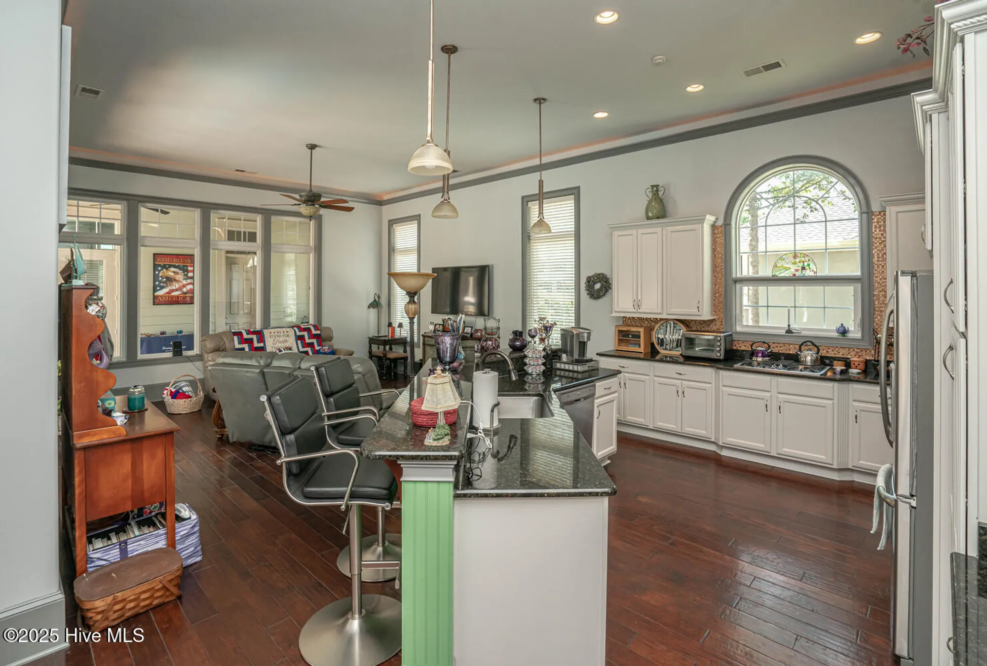 Property Slideshow image 13 of 75 | 6601 annesbrook pl, Ocean Isle Beach, NC, 28469