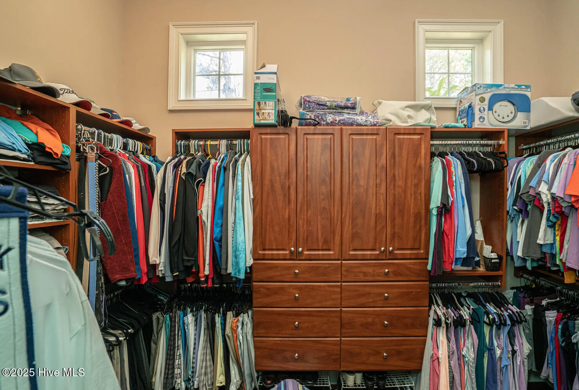 Property Slideshow image 23 of 75 | 6601 annesbrook pl, Ocean Isle Beach, NC, 28469