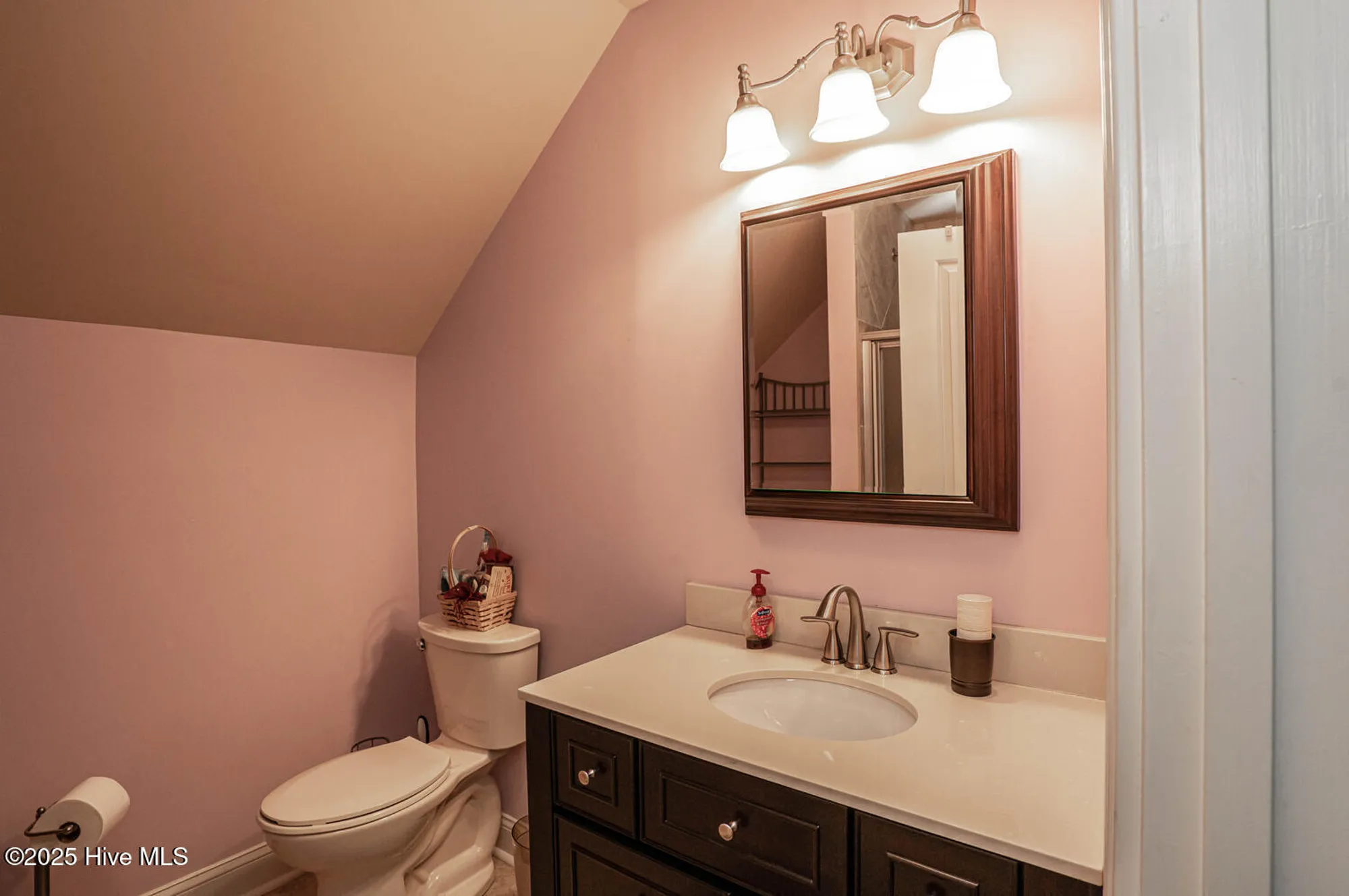 Property Slideshow image 32 of 75 | 6601 annesbrook pl, Ocean Isle Beach, NC, 28469